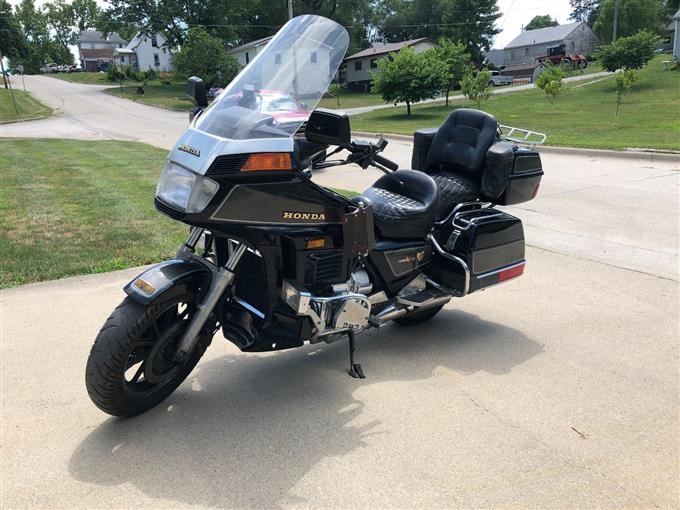 1987 honda goldwing