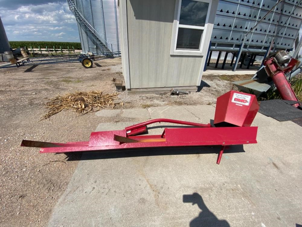 DMC Gravity Flow Grain Spreader BigIron Auctions