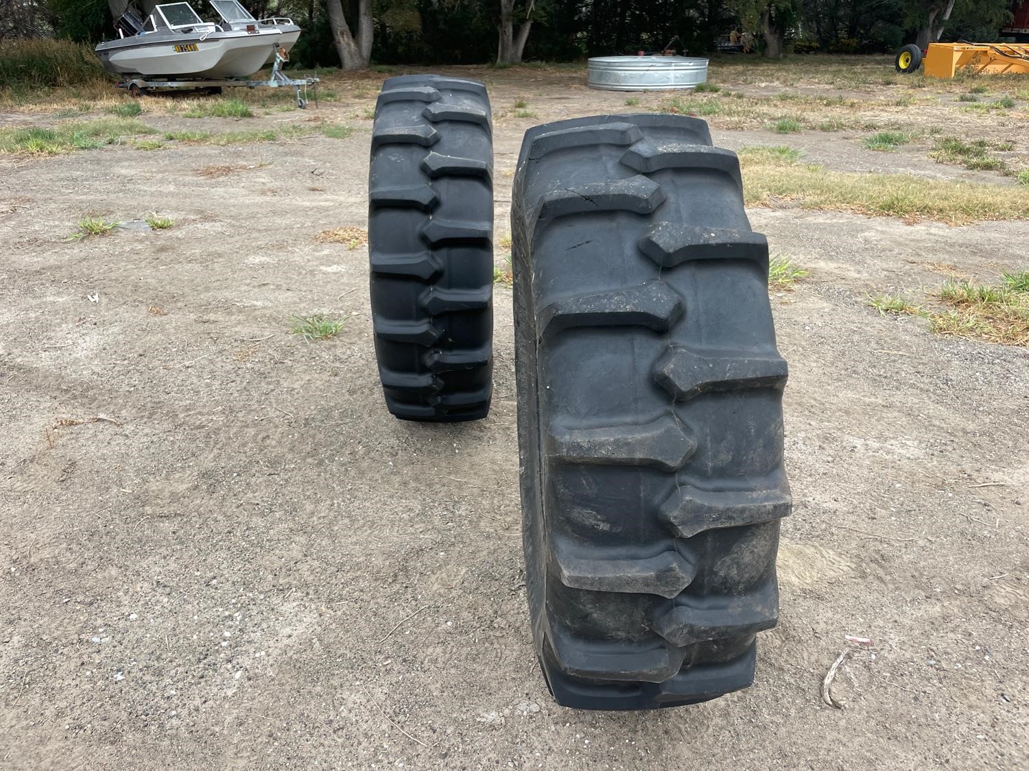 Firestone 380 85d24 Pivot Tires Bigiron Auctions