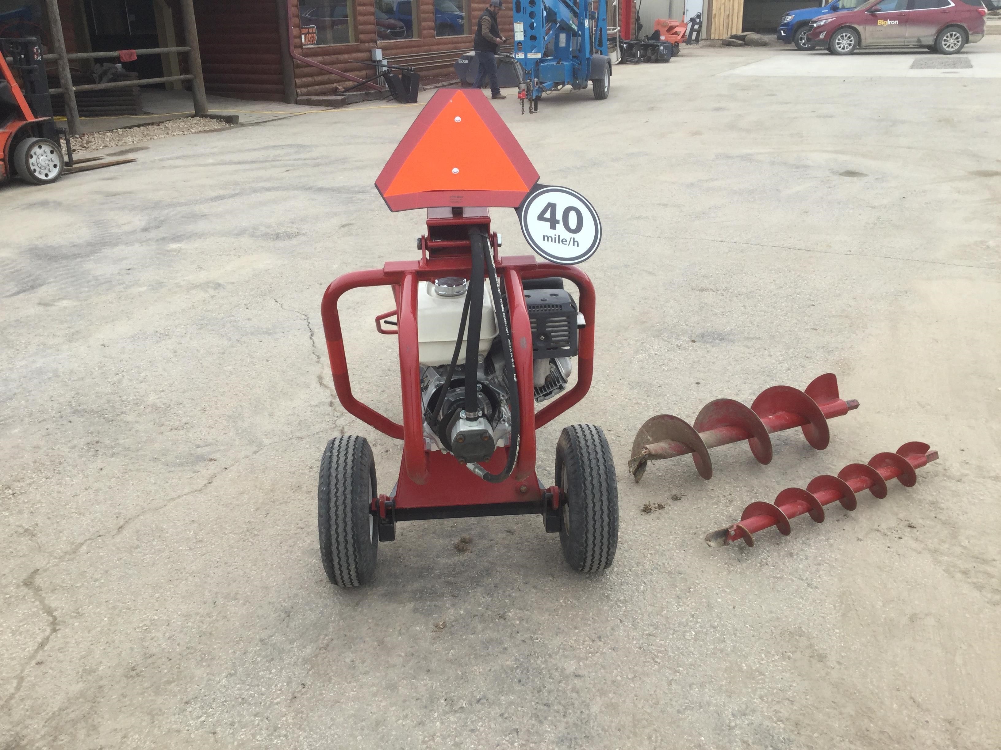 Little Beaver Hydraulic Towable Hydraulic Earth Drill W/ Auger Bits ...