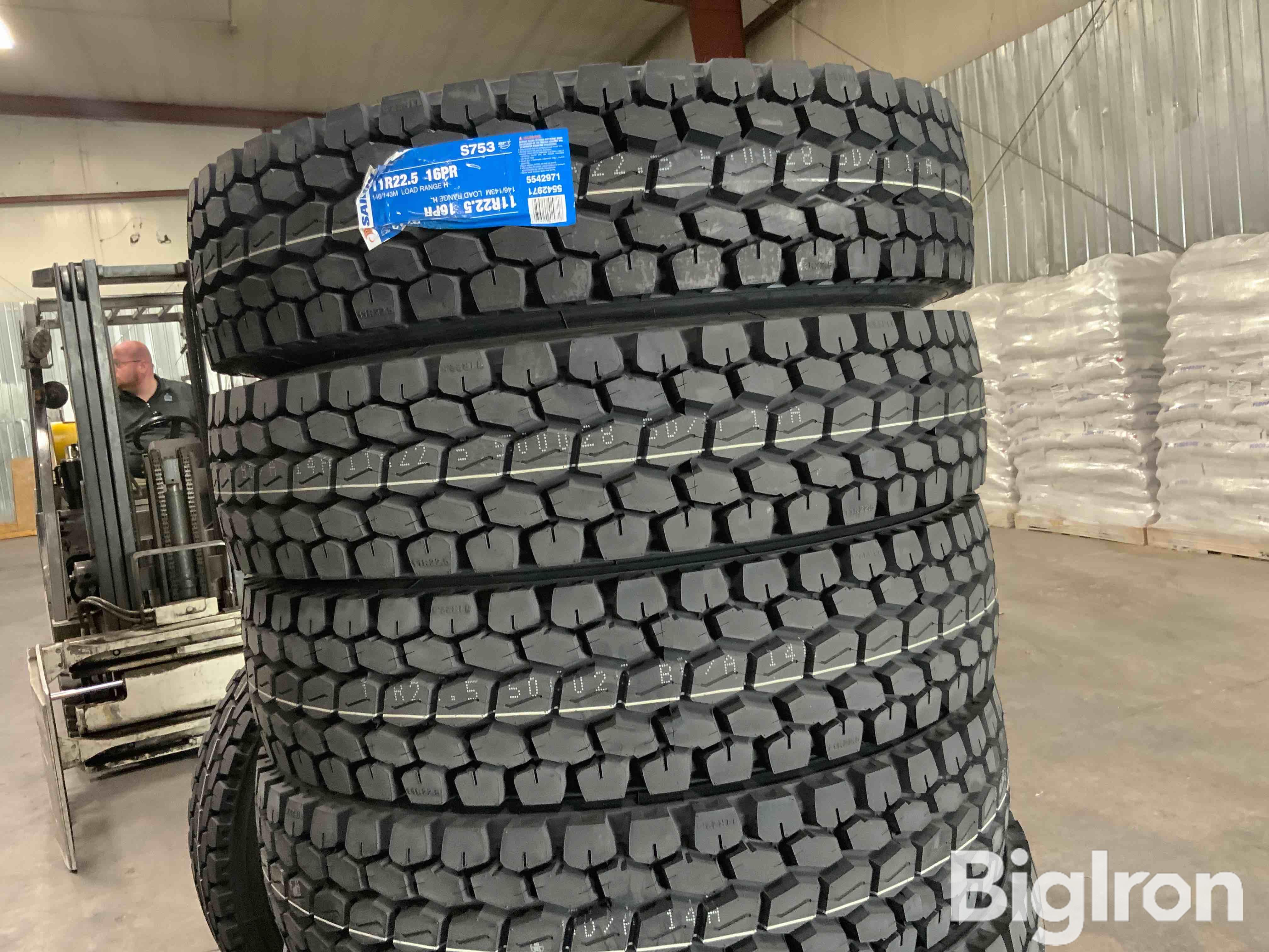 Sailun S753 11r225 16pr Commercial Drive Tires Bigiron Auctions