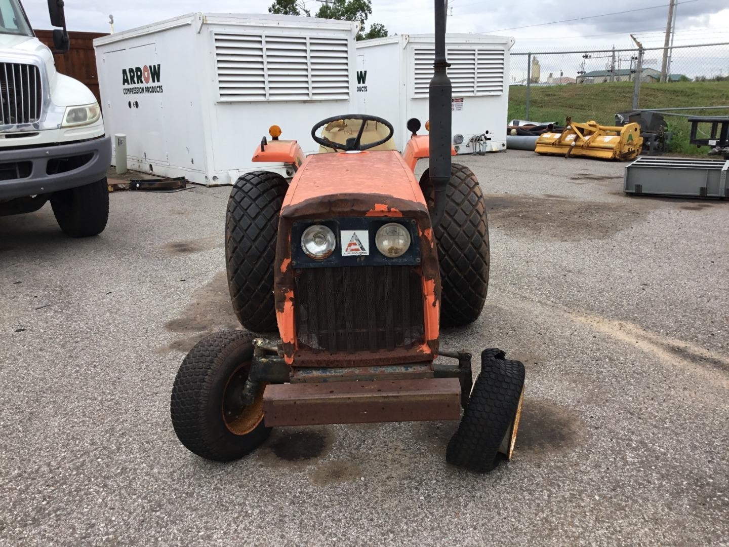 Allis-Chalmers 5020 Compact Utility Tractor BigIron Auctions