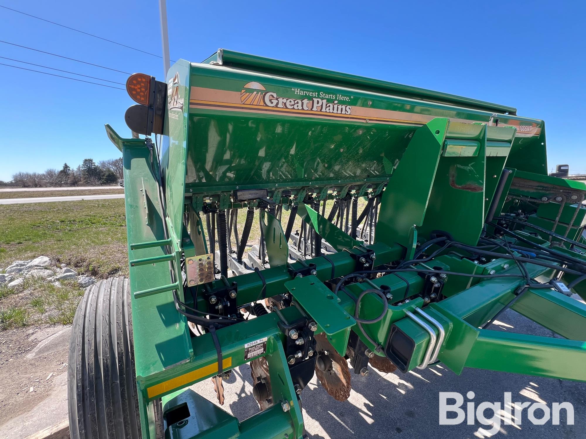 2015 Great Plains 1006NT-1575 10' End Wheel No-Till Compact Drill ...