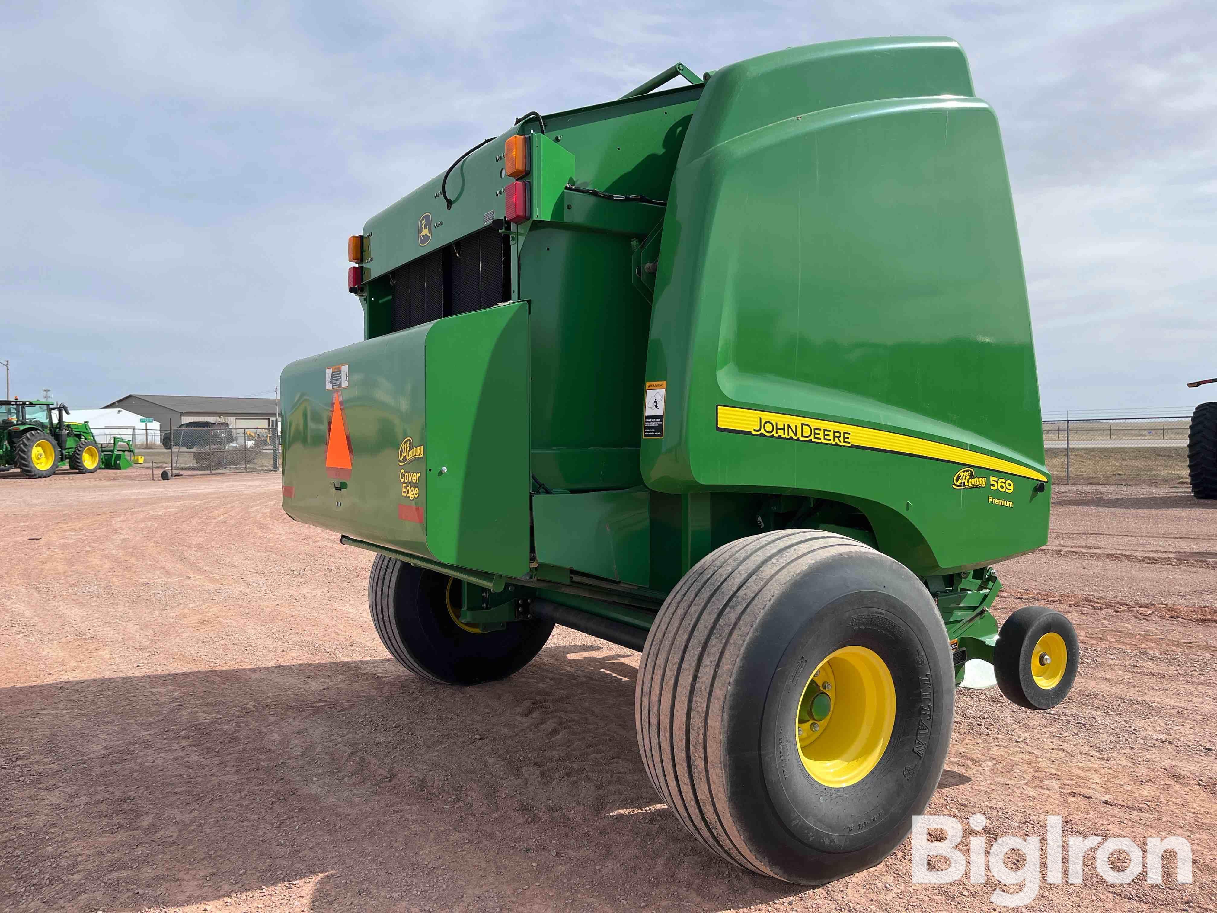 2014 John Deere 569 Premium Round Baler BigIron Auctions