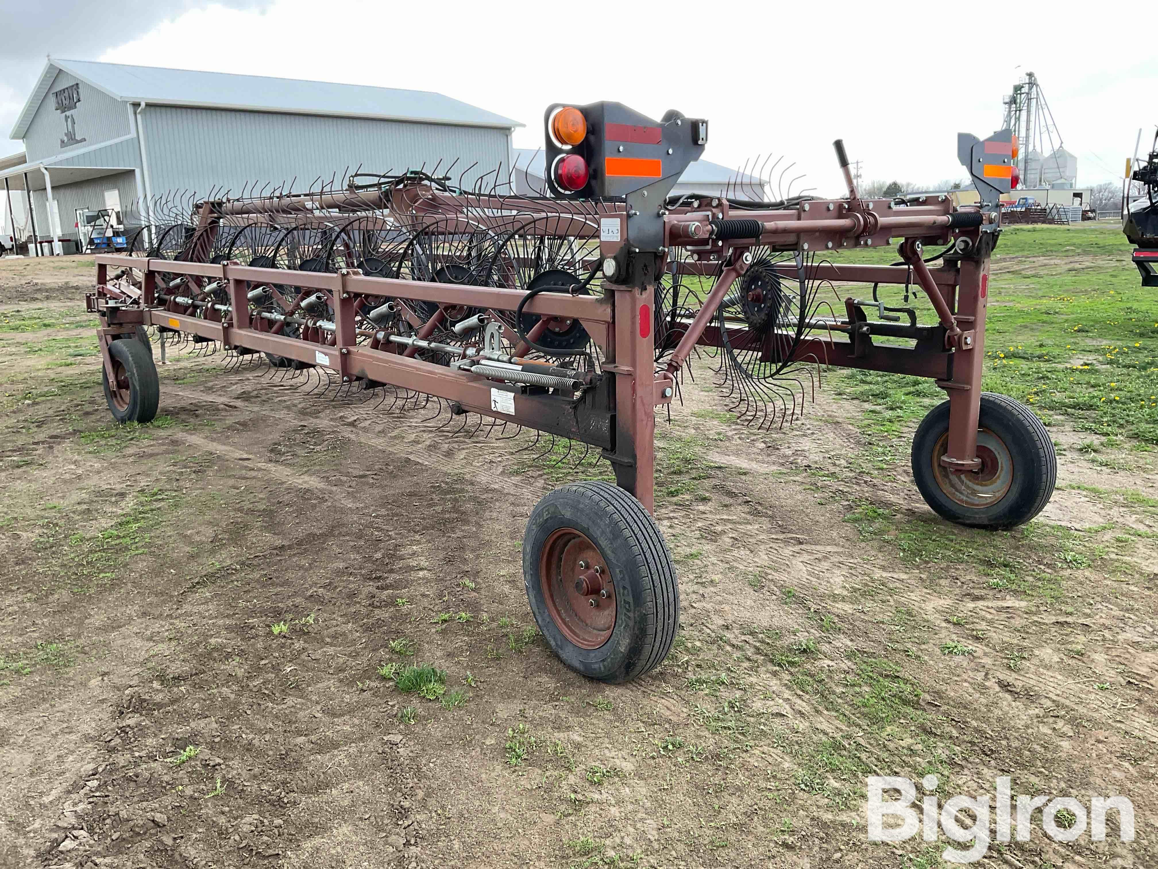 M&w Df16 16 Wheel V Rake Bigiron Auctions