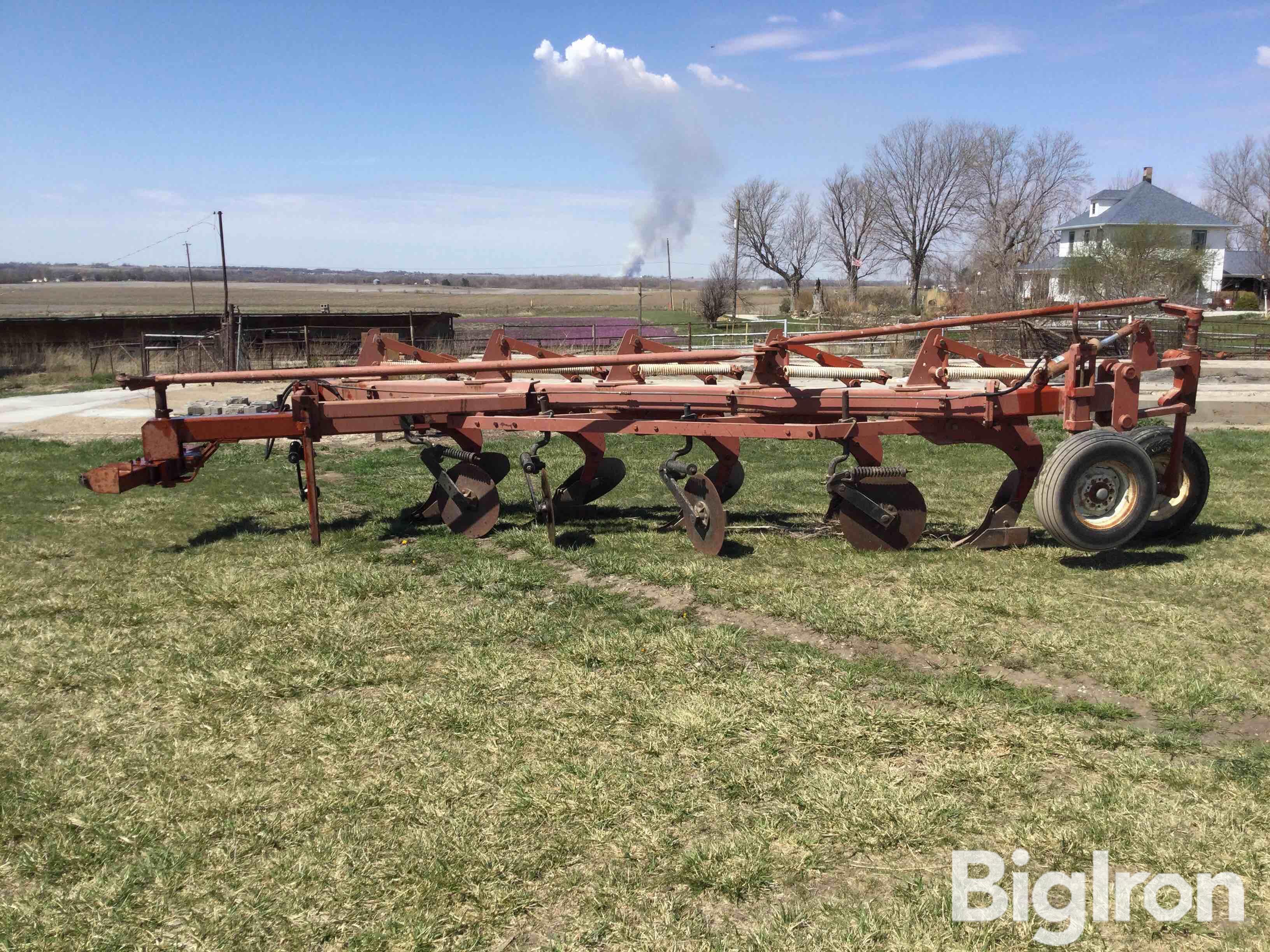 Wil-Rich 2900 5-Bottom Moldboard Plow BigIron Auctions