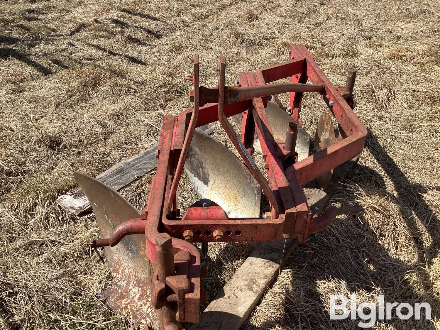 Massey Ferguson 66 3-Bottom Plow BigIron Auctions