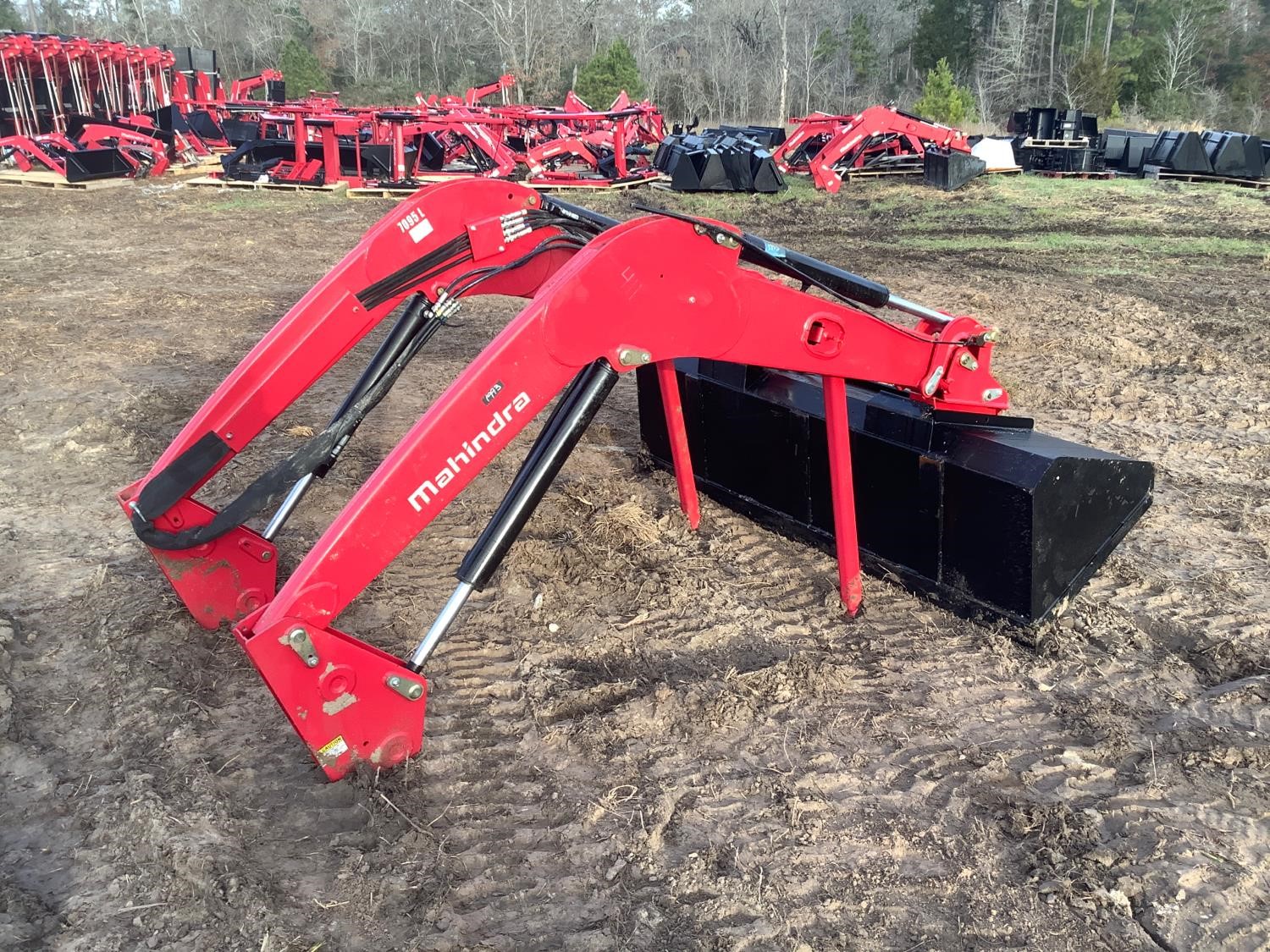 Mahindra 7095l Loader W 84” Bucket Bigiron Auctions