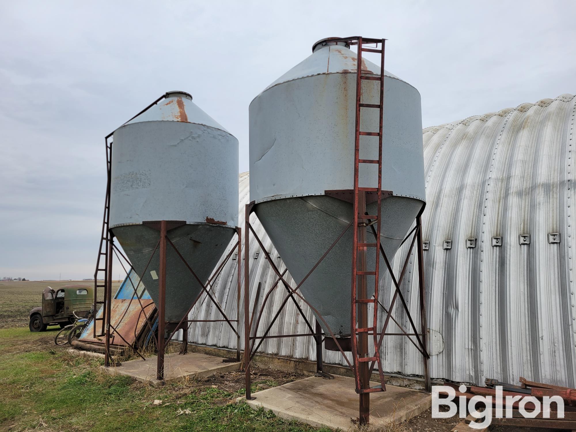 Schuld Bushnell Bulk Feed Bins Bigiron Auctions