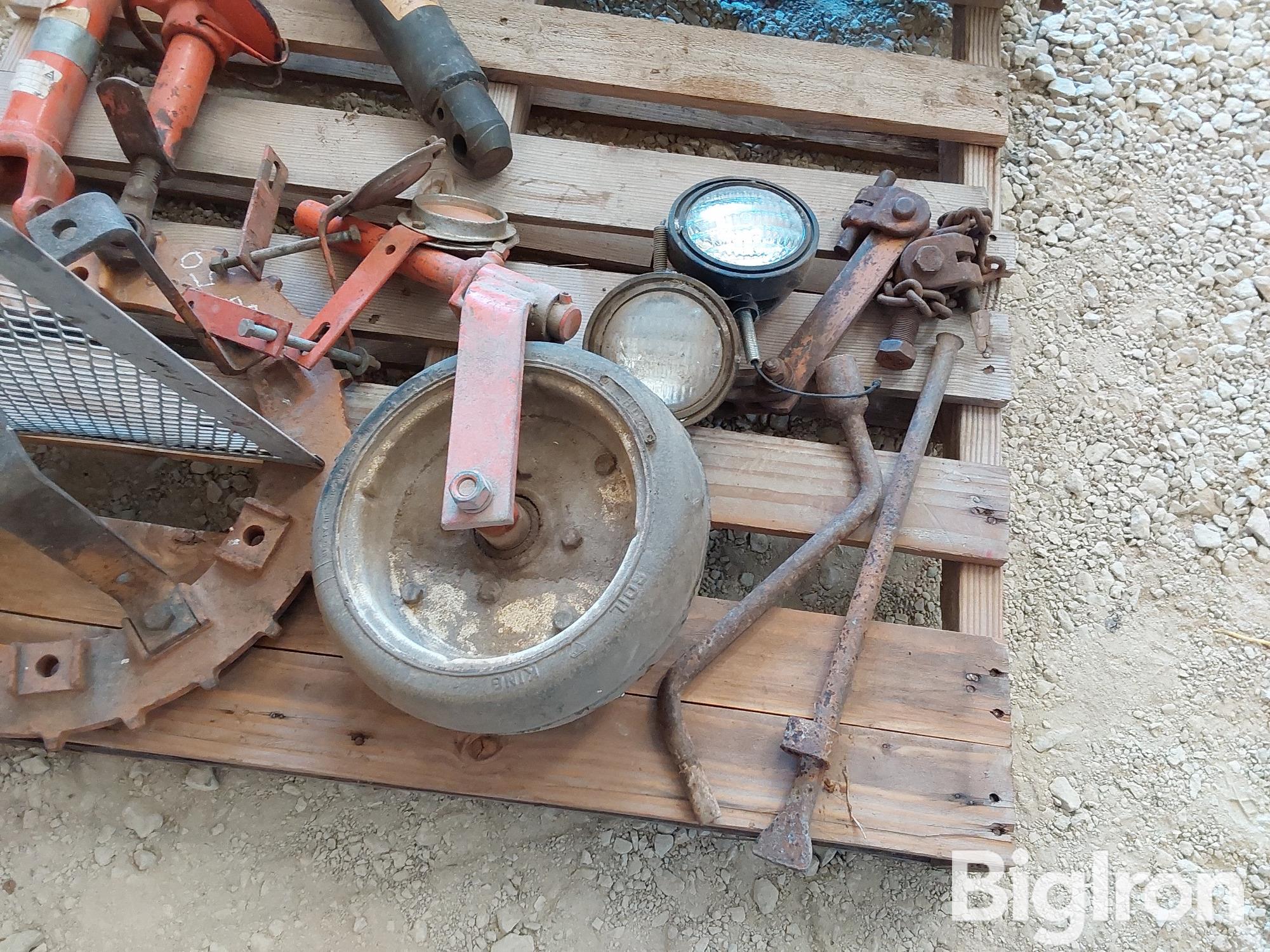 Allis-Chalmers Parts BigIron Auctions