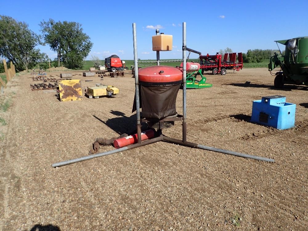 Easy Way Cattle Mineral Feeder/Oiler BigIron Auctions