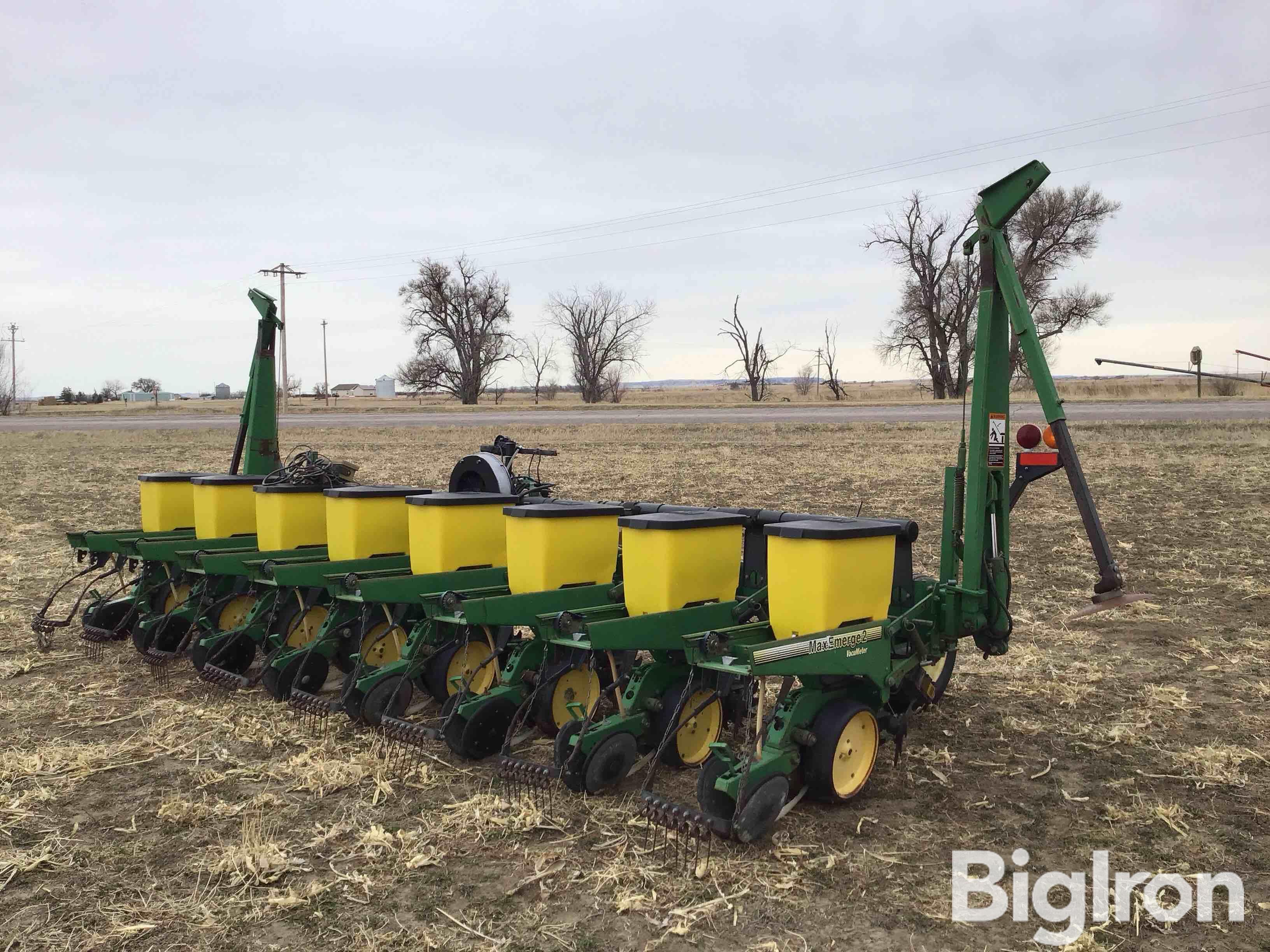 John Deere 7300 MaxEmerge 2 8R30” Planter BigIron Auctions