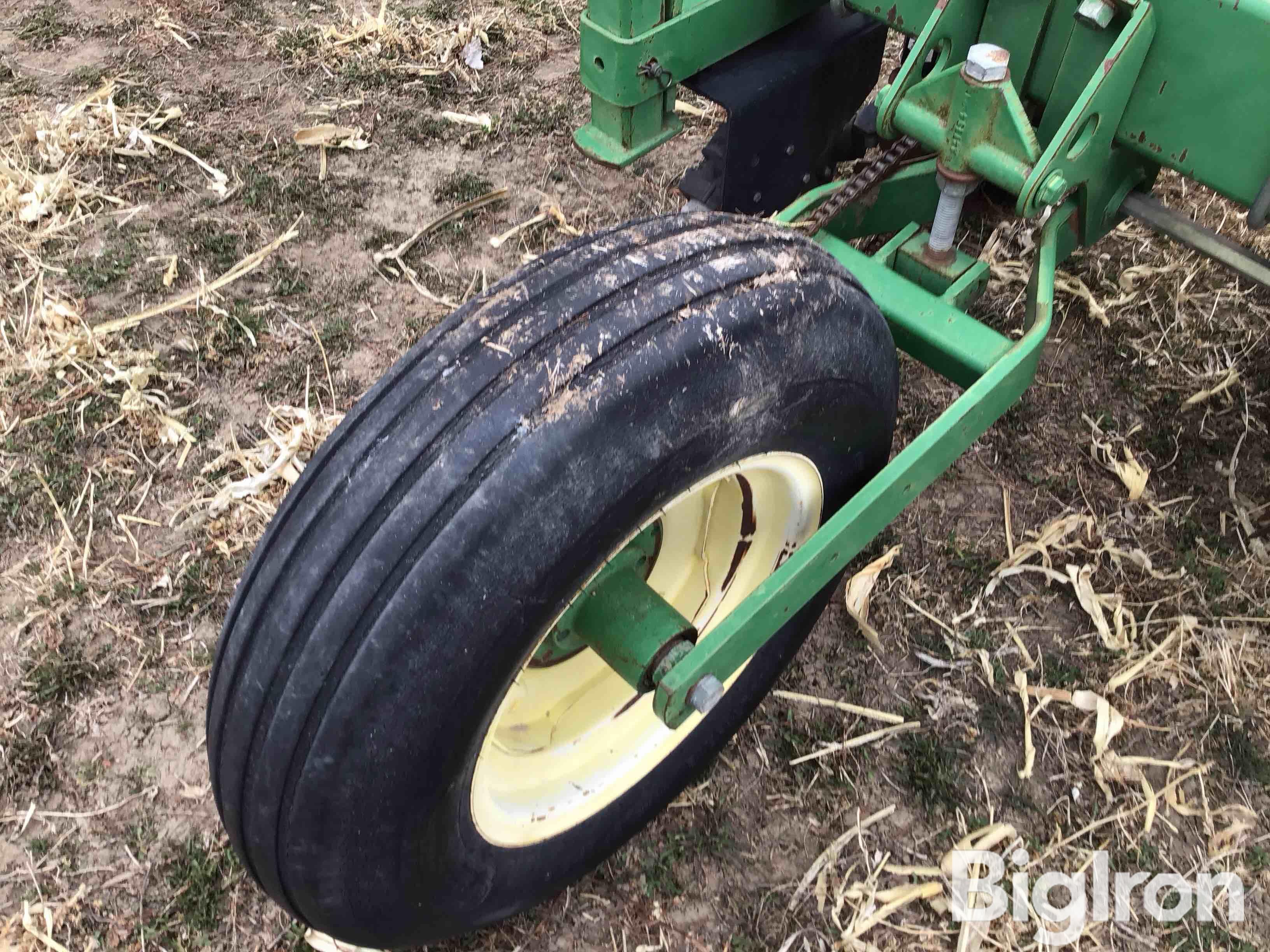 John Deere 7300 Maxemerge 2 8r30” Planter Bigiron Auctions 5591