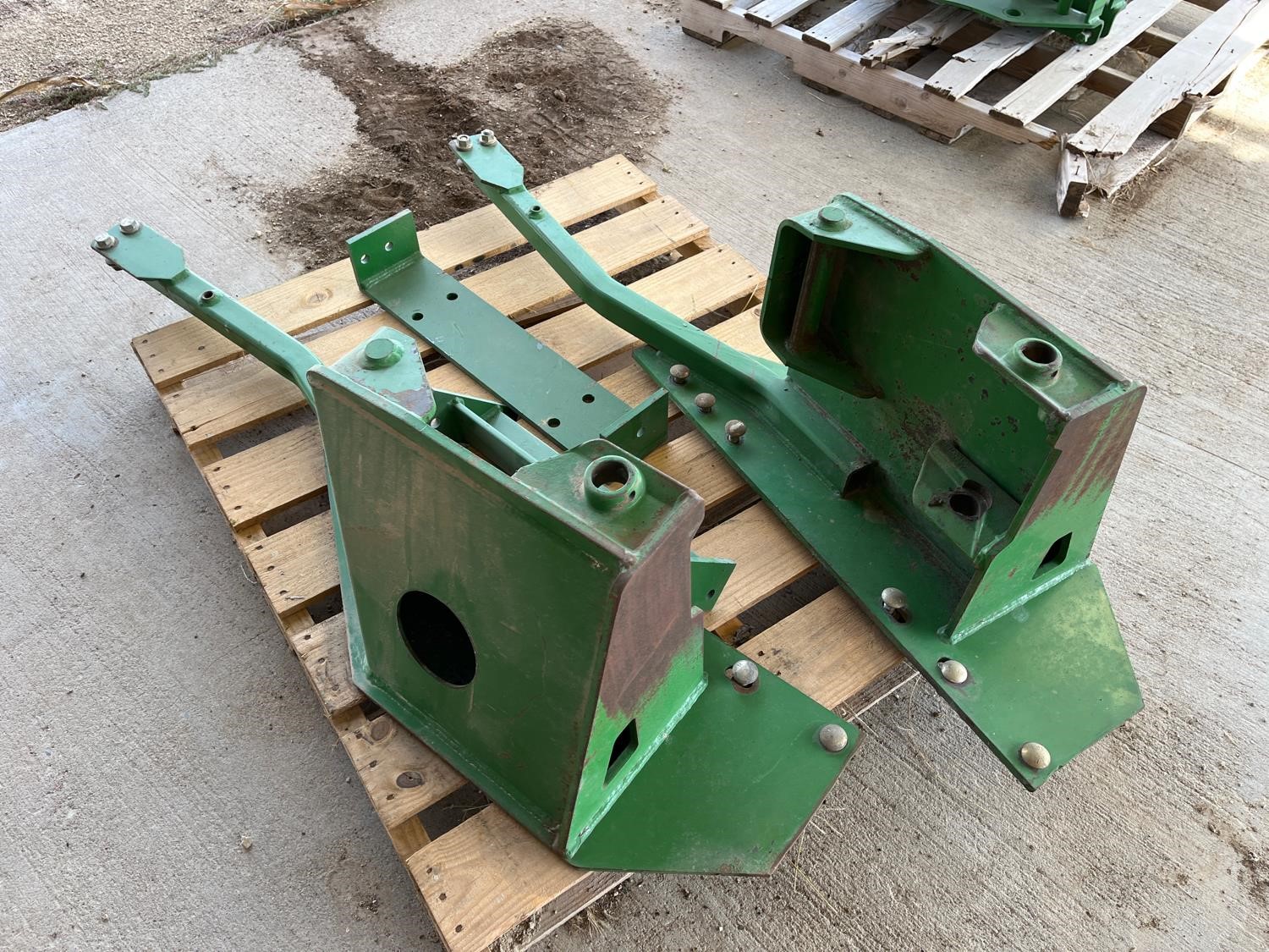 John Deere Loader Brackets BigIron Auctions