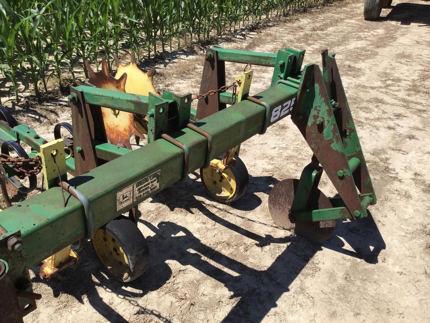 John Deere 825 Row Crop Cultivator Bigiron Auctions 4929