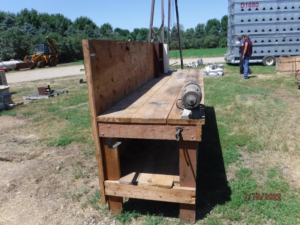 Omaha Industrial Tool 9650 1/2HP 6" Bench Grinder W/Bench BigIron Auctions