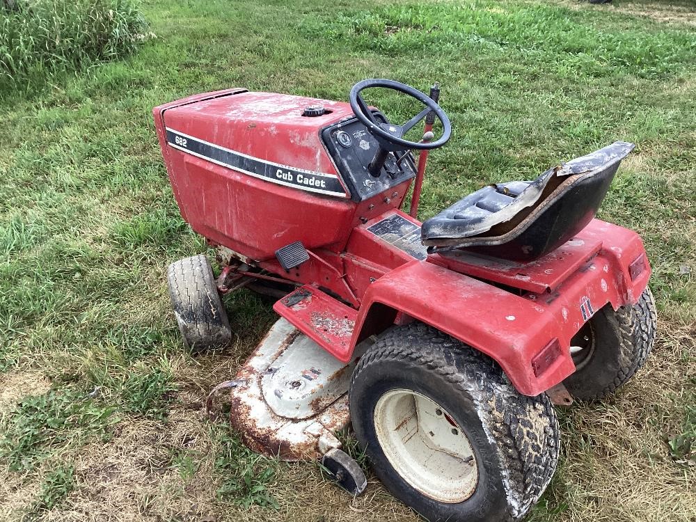 International 682 Cub Cadet Lawn Tractor W/Deck BigIron Auctions