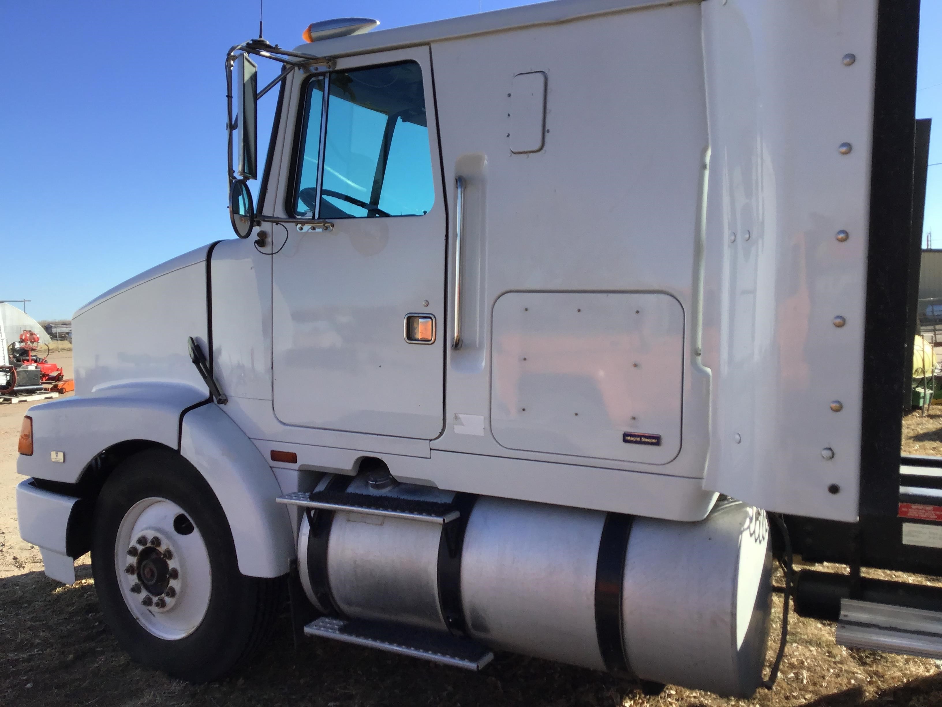 1993 White/GMC/Volvo WIA64T T/A Truck Tractor BigIron Auctions