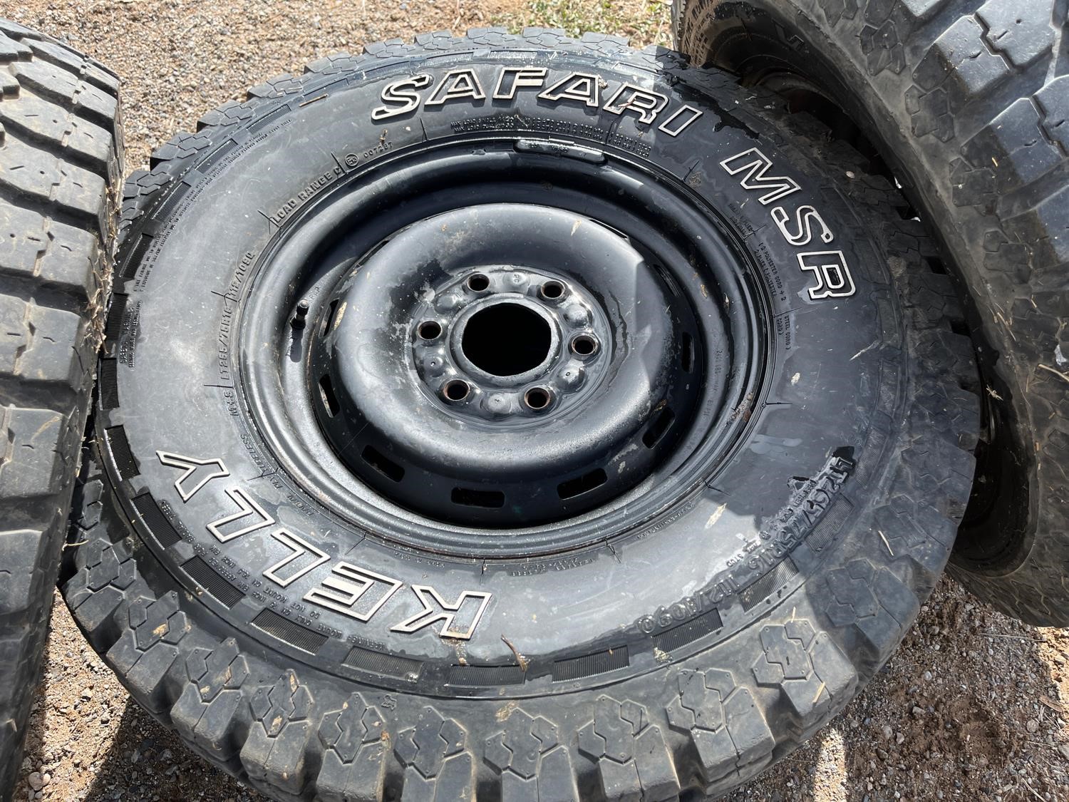 99 safari tire size