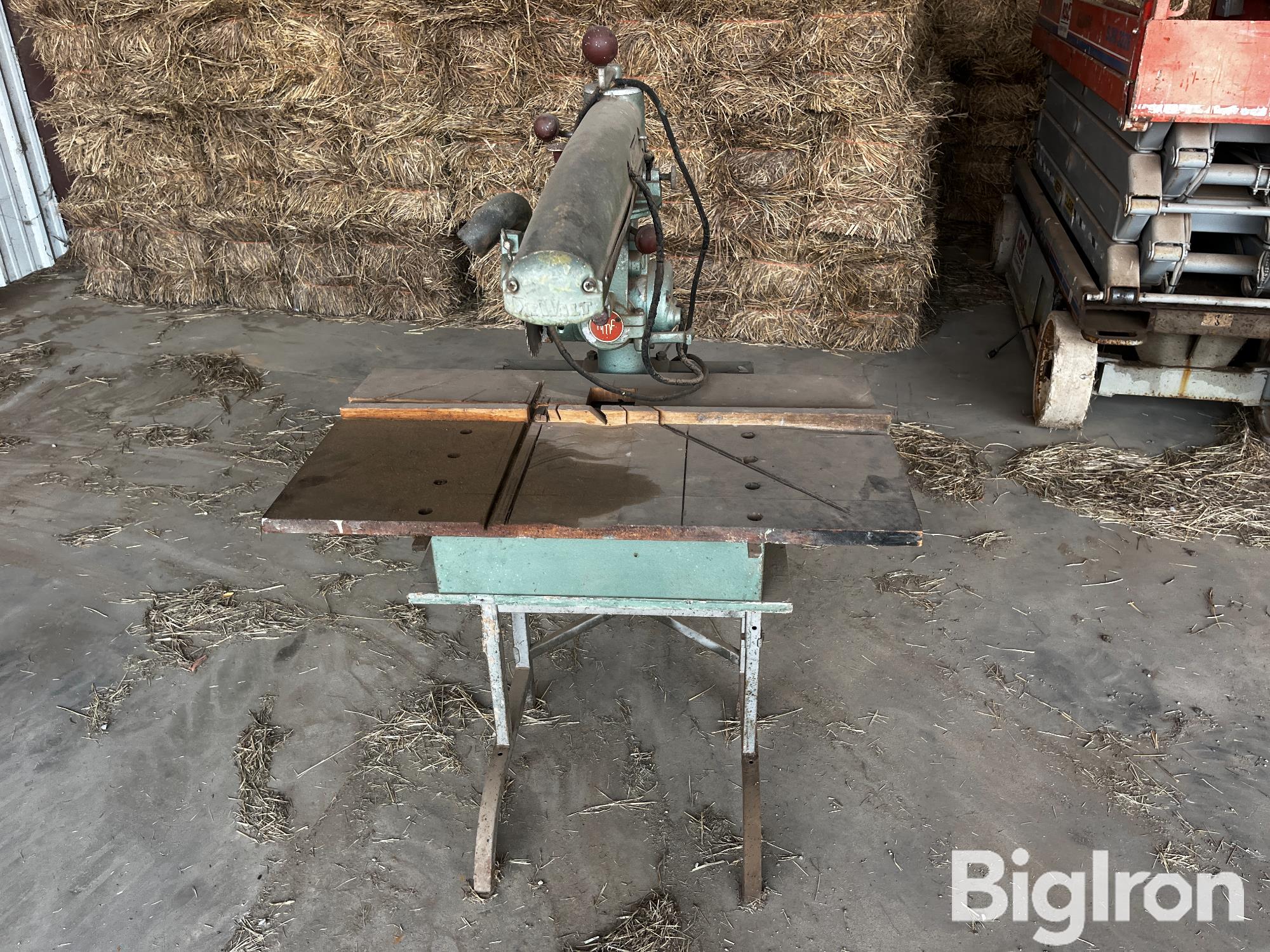 Dewalt Mbf Radial Arm Saw Bigiron Auctions 5881