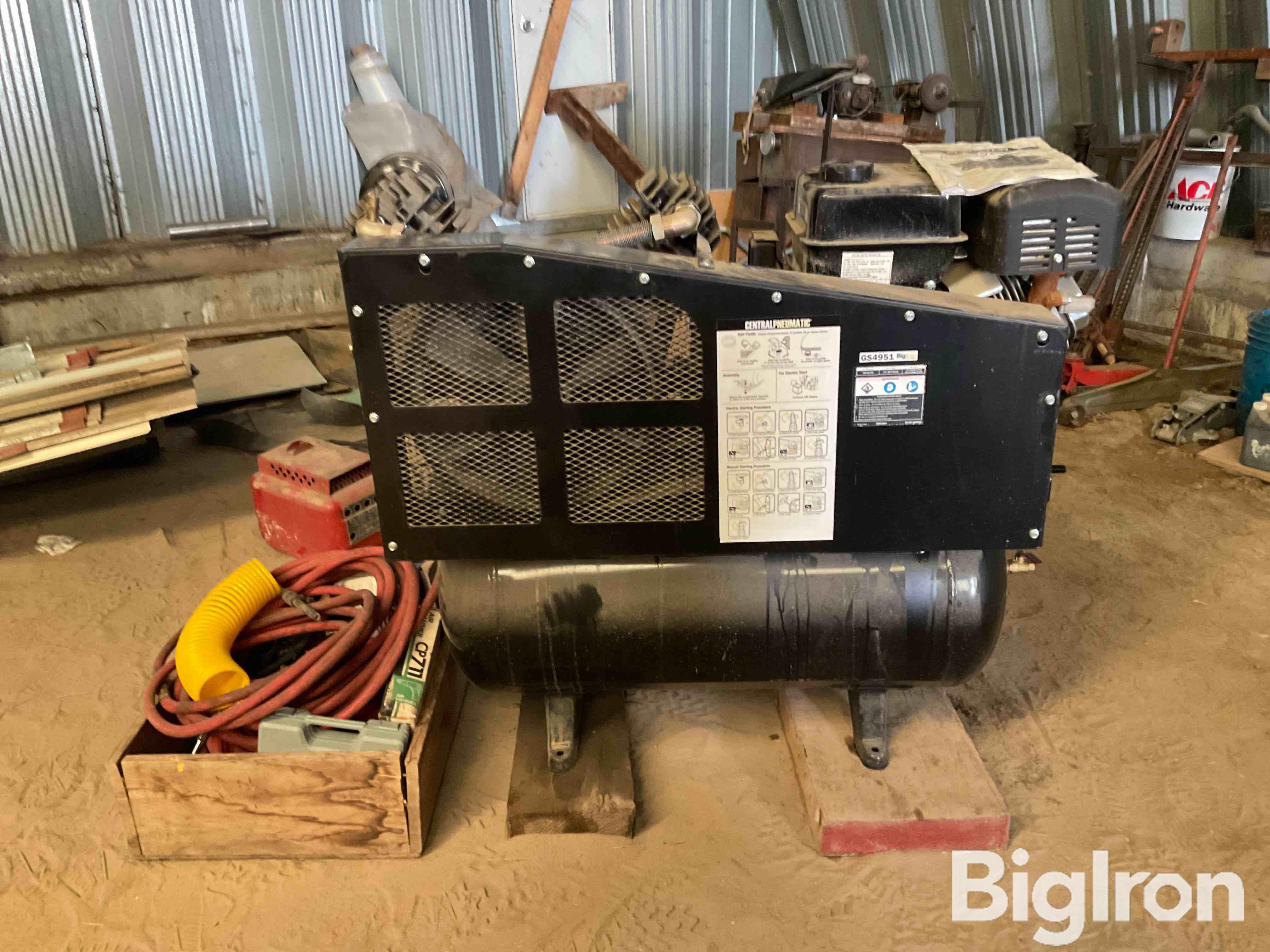 Central Pneumatic 30 Gallon Air Compressor BigIron Auctions   Centralpneumatic30gallonaircompressor 1f75a28d68904c458d6b6b00223d1ccc 