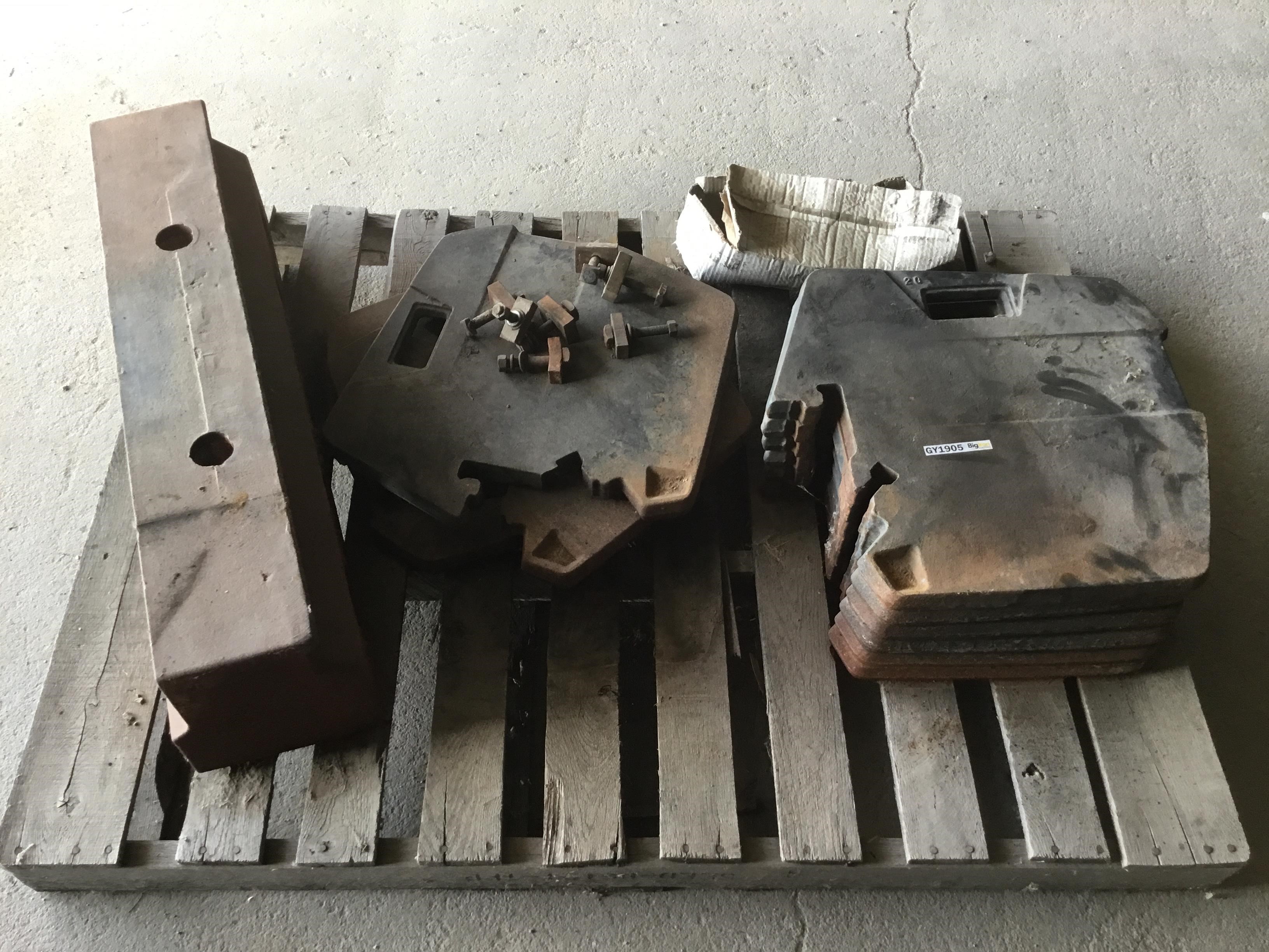 Case IH Mounting Bracket Suitcase Weights BigIron Auctions