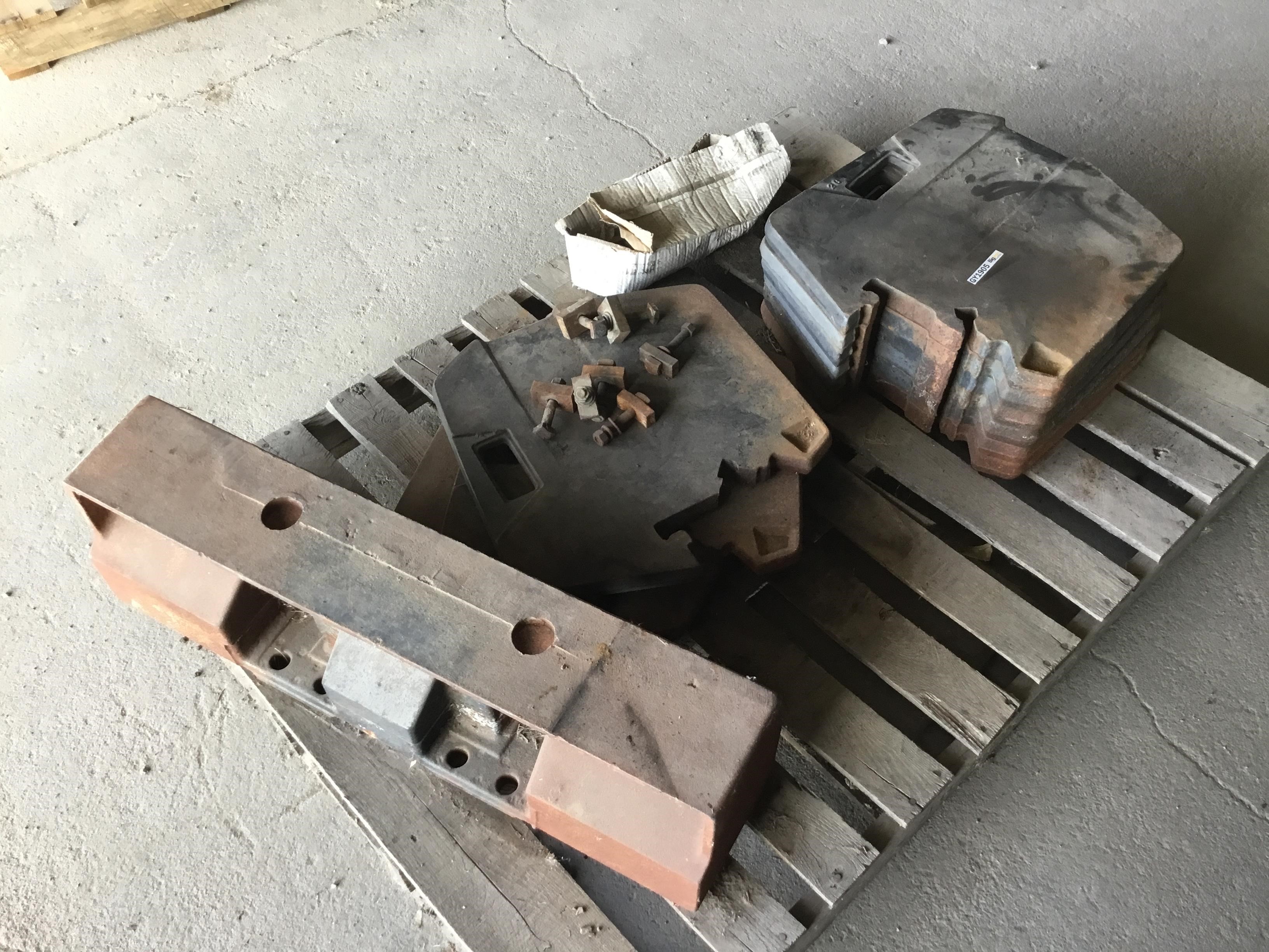 Case IH Mounting Bracket Suitcase Weights BigIron Auctions