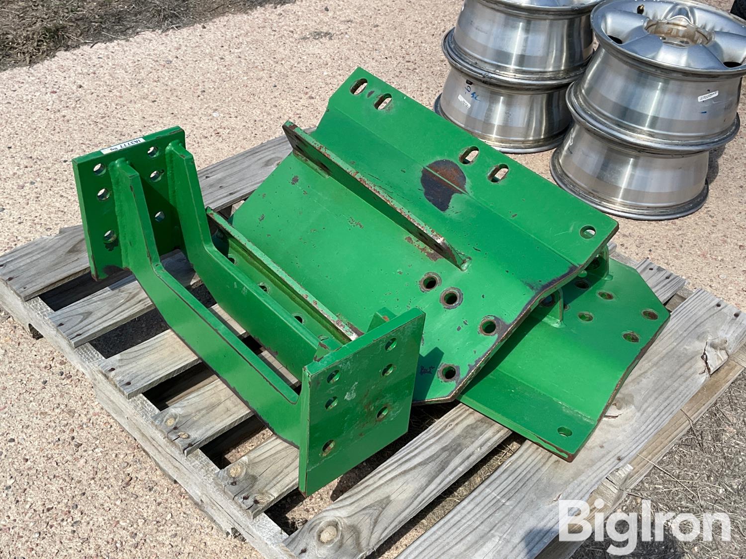 Agri-Products Tank Mount Brackets BigIron Auctions