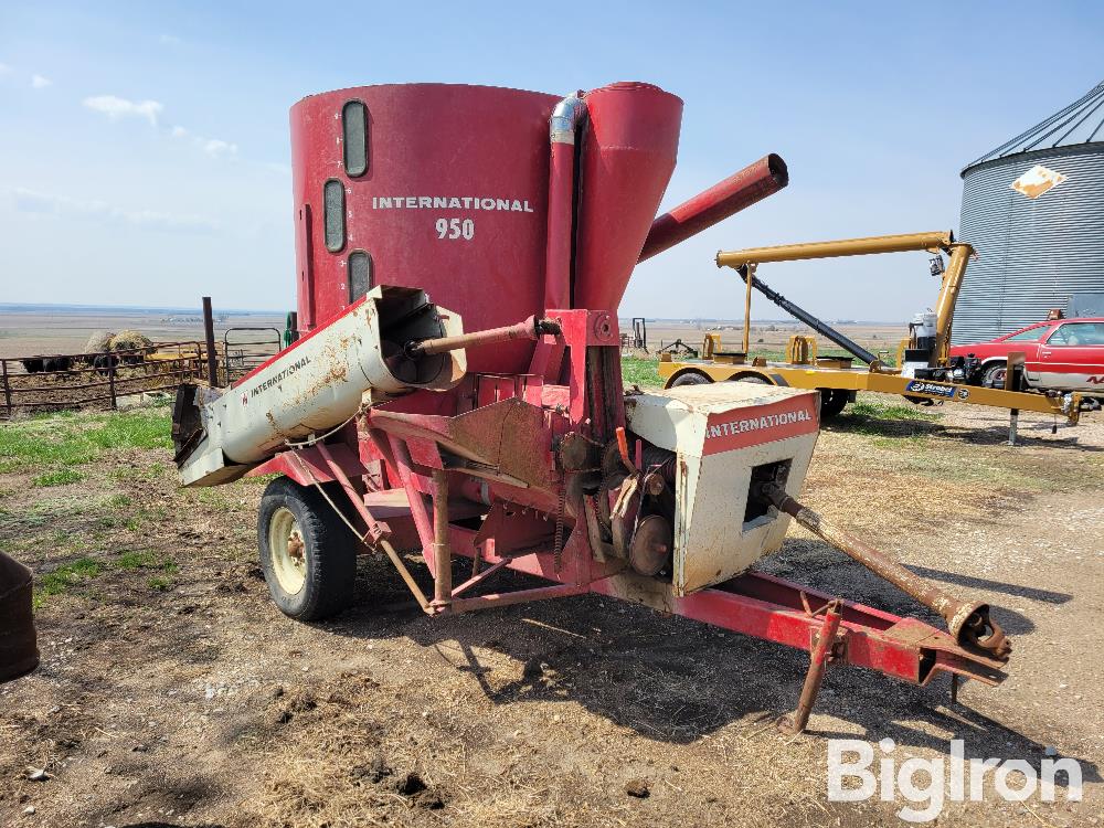 International 950 Grinder Mixer BigIron Auctions