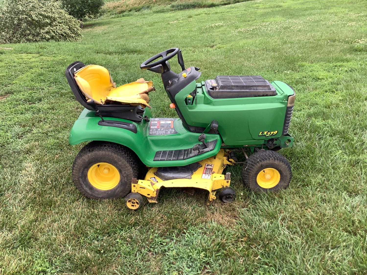 2000 John Deere LX279 Lawn Tractor BigIron Auctions