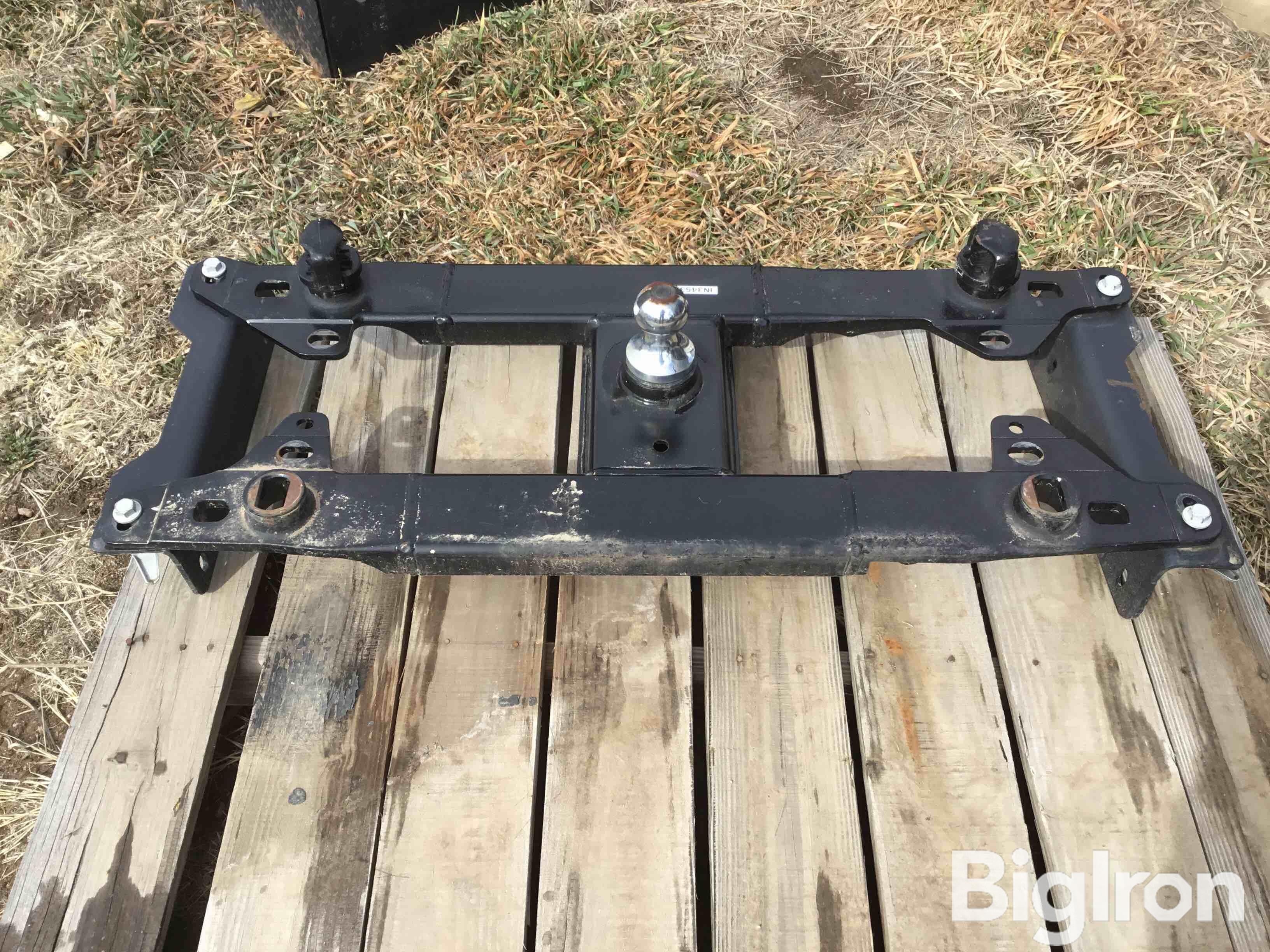 2017 Ford F350 Goosenck Hitch Puck System BigIron Auctions