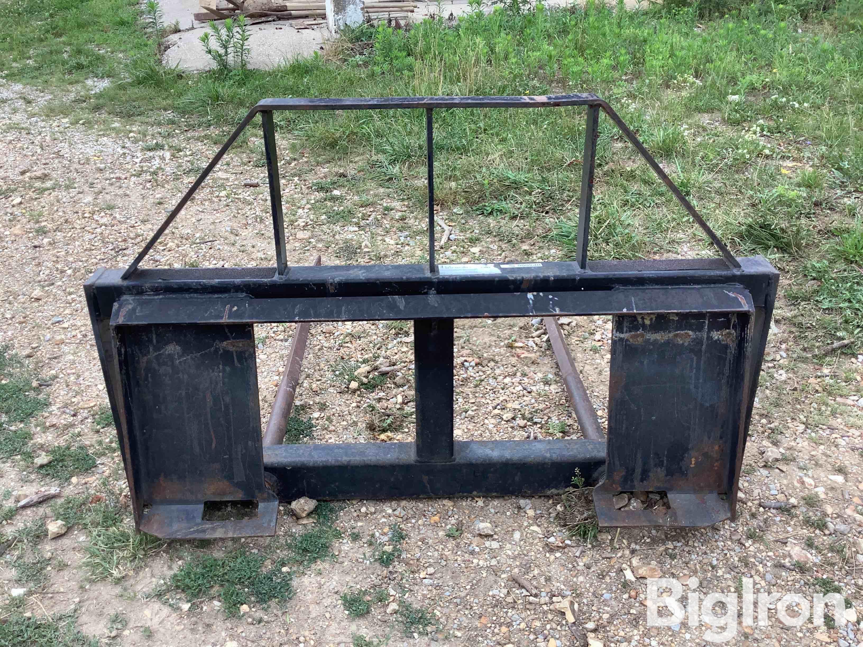 Tri-L Front Loader Bale Spear Attachment BigIron Auctions