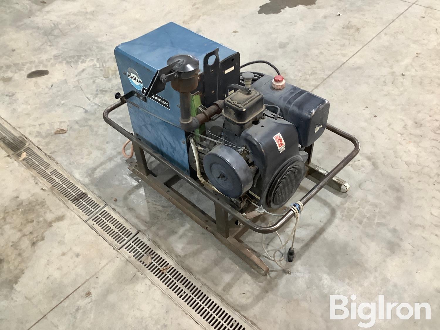 Miller Roughneck 2e Welder/ Generator BigIron Auctions