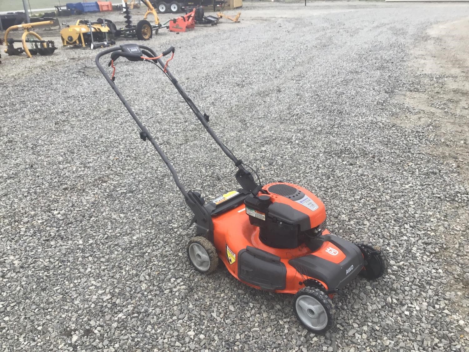 Husqvarna 725 2024 awd lawn mower