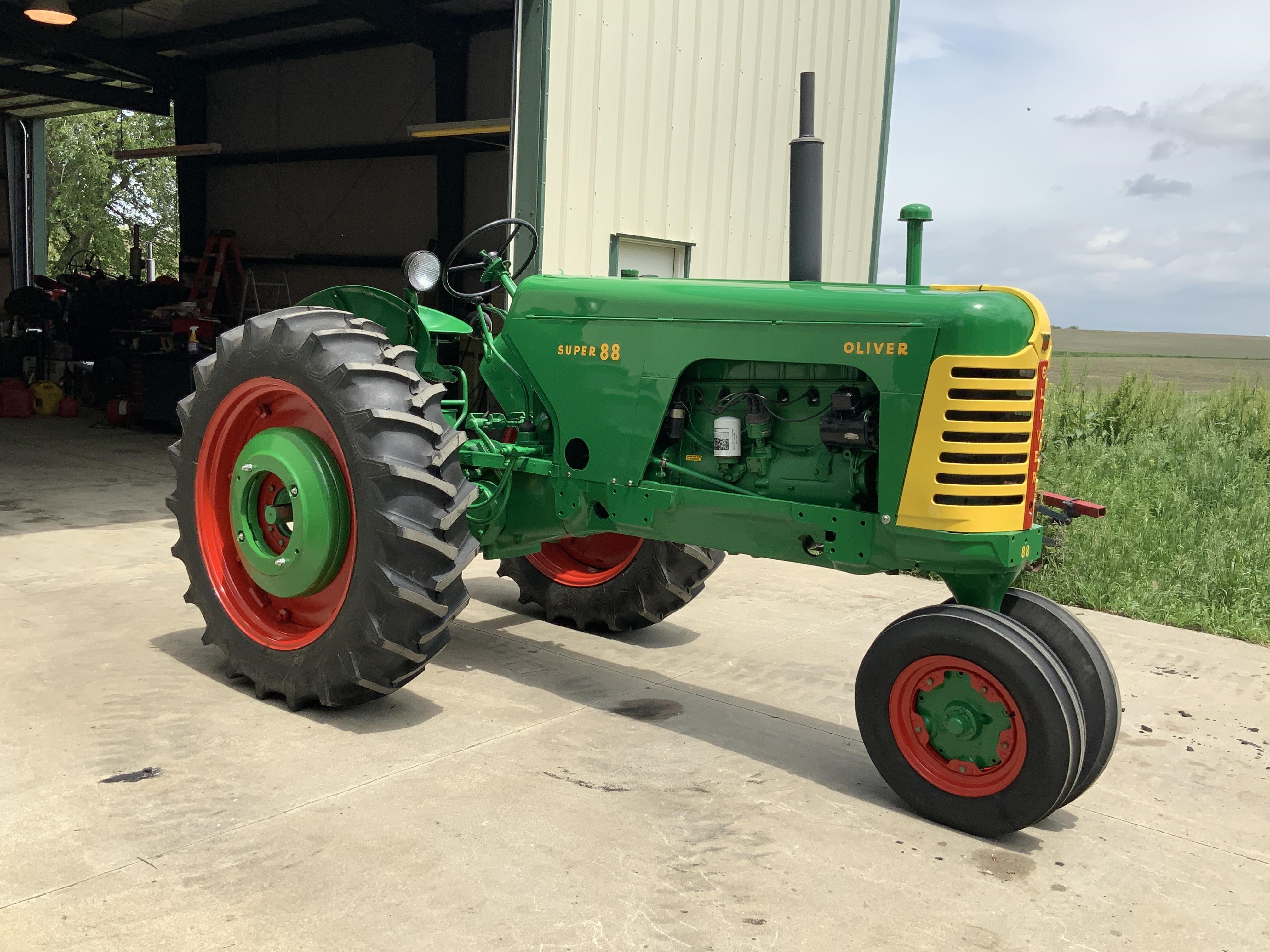 OLIVER SUPER 77 Tractors Auction Results