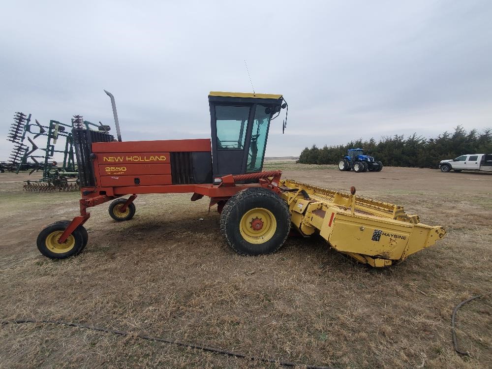 New Holland 2550 Self-propelled Windrower W Haybine 2216 Head Bigiron 