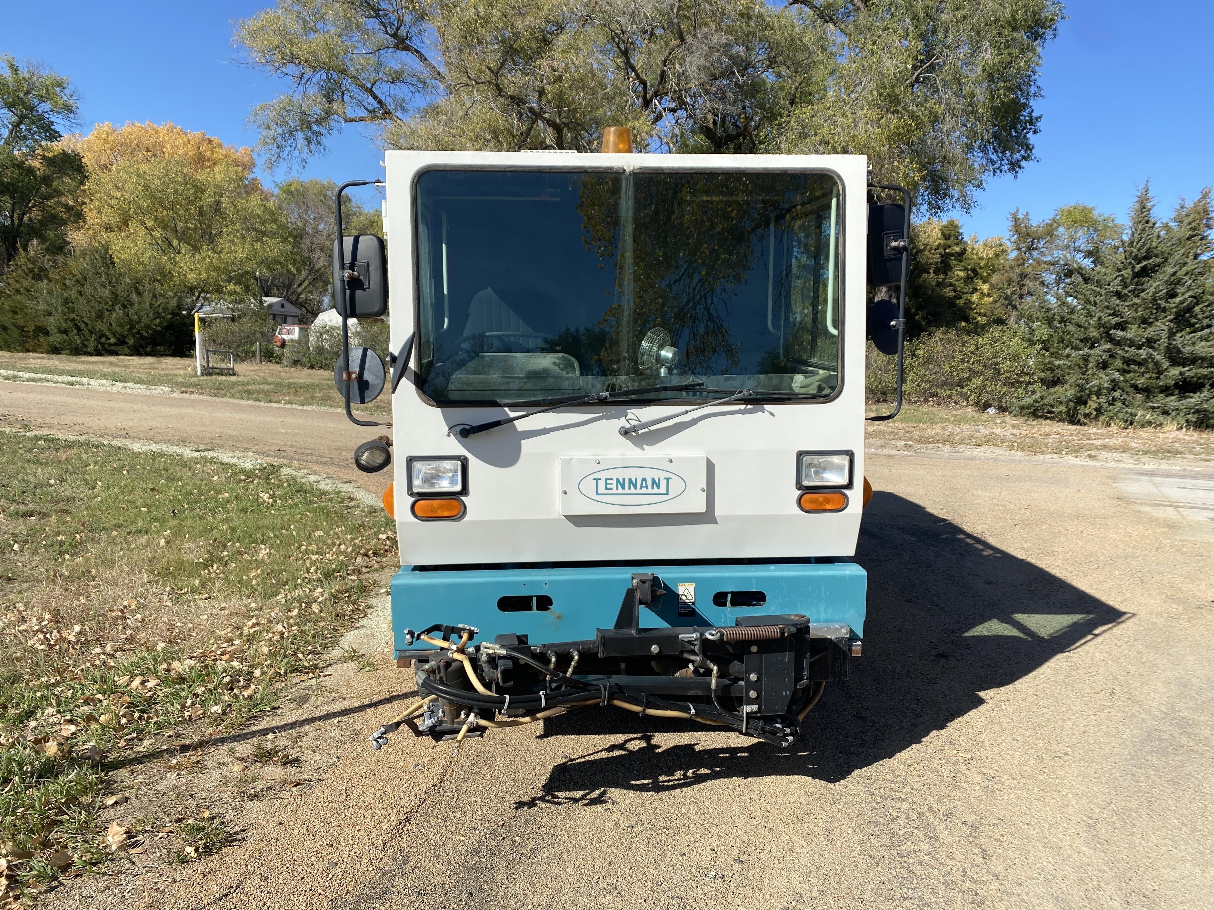 tennant 830 sweeper