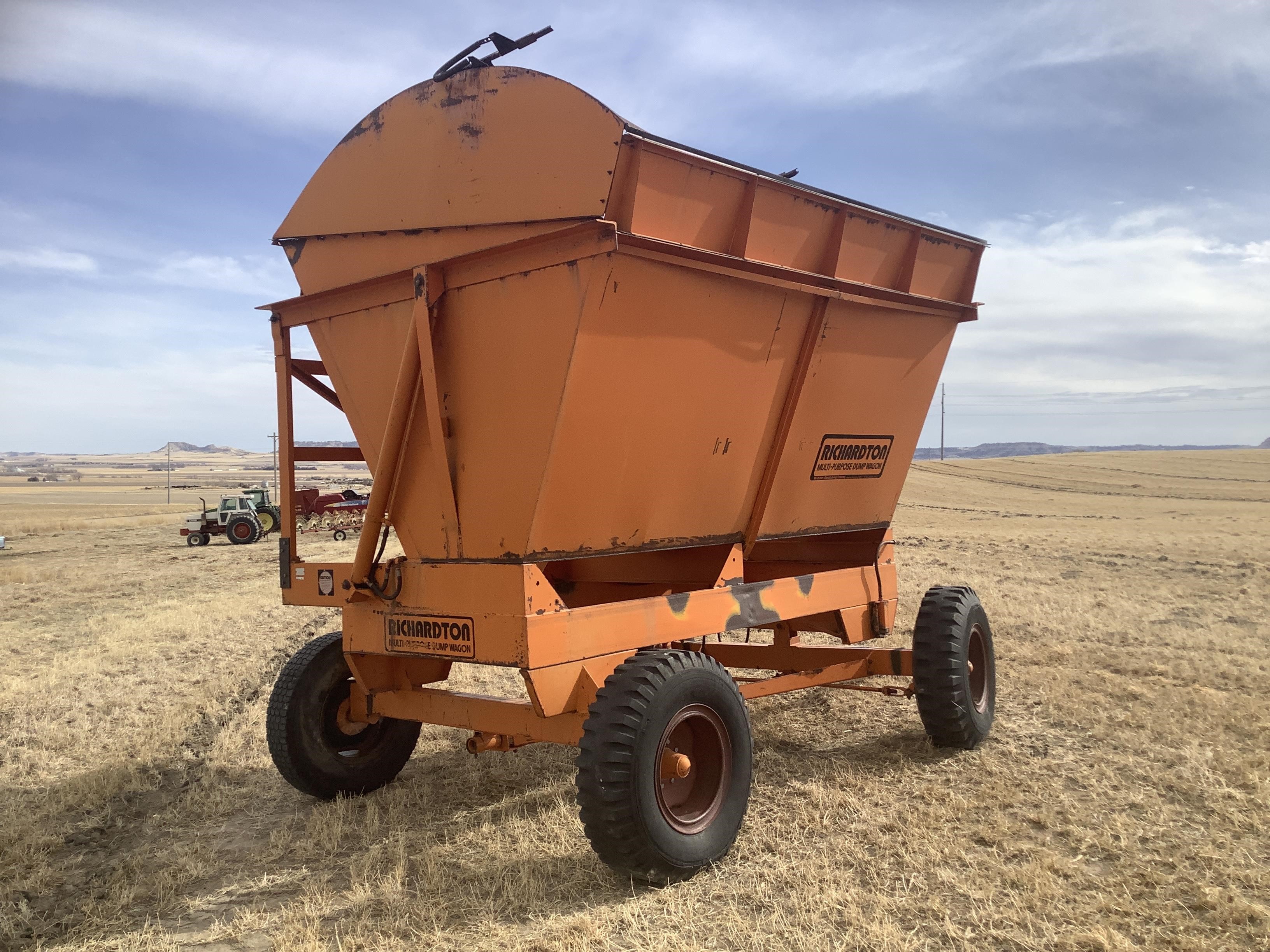 Richardton 1200 Multi Purpose Dump Wagon Bigiron Auctions