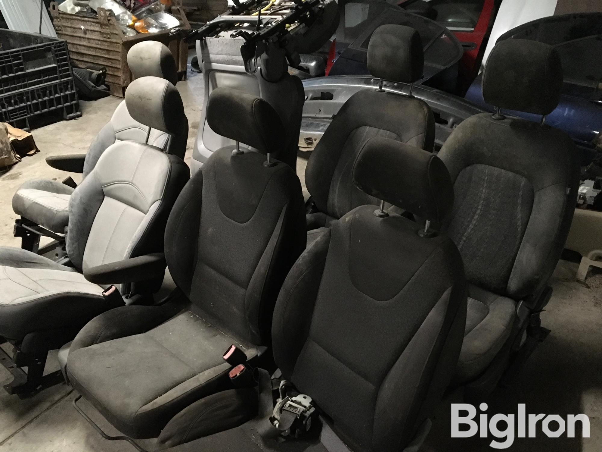 Bucket Seats Bigiron Auctions 5611