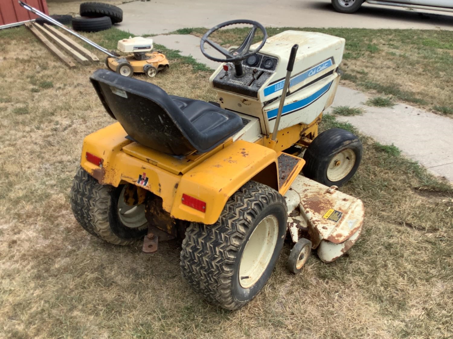 International Cub Cadet 1250 Riding Lawn Mower BigIron Auctions