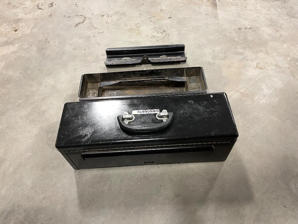 John Deere Universal Tractor Toolbox Bigiron Auctions