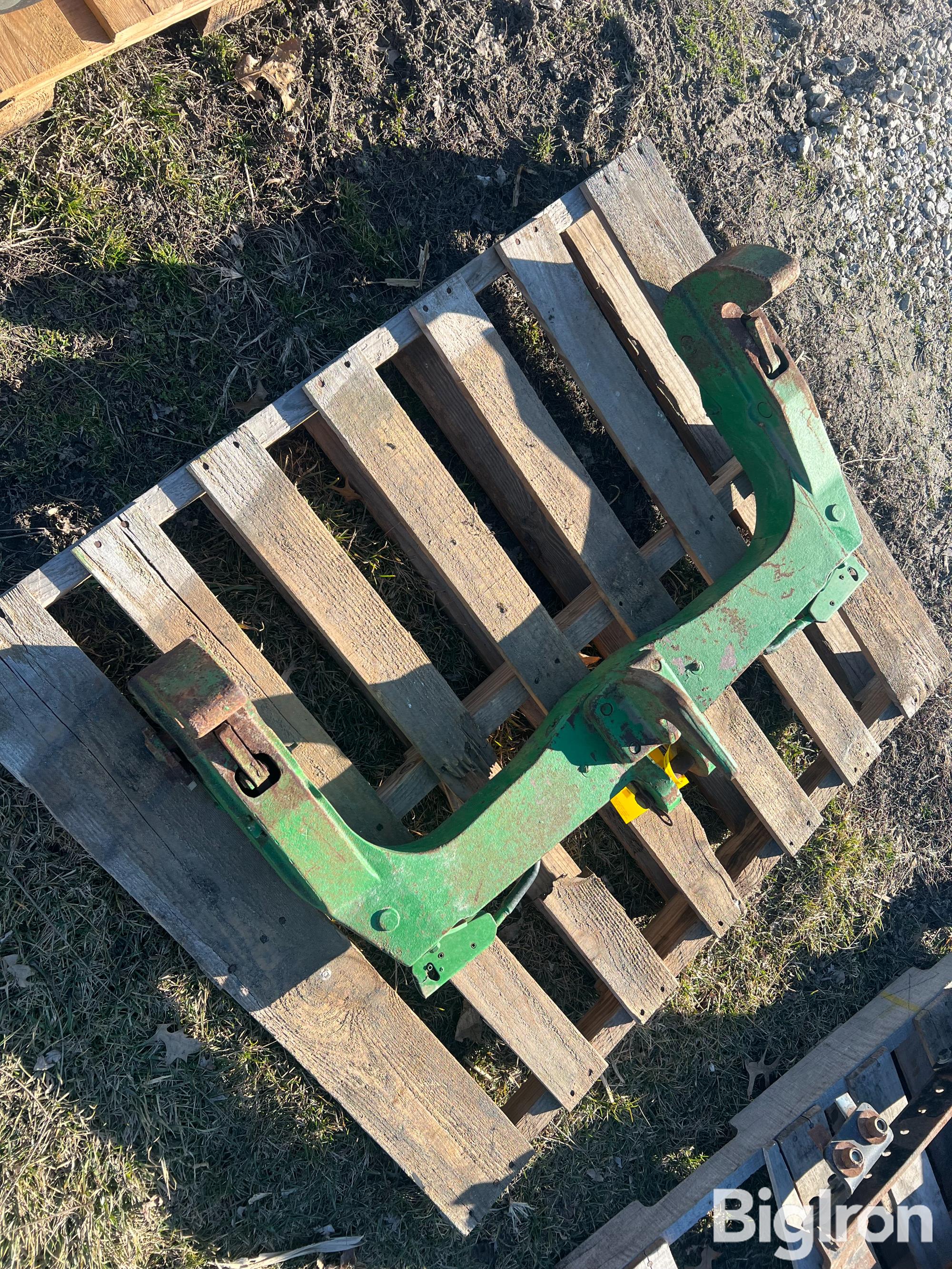 John Deere Cat 3 Quick Hitch Bigiron Auctions 2972