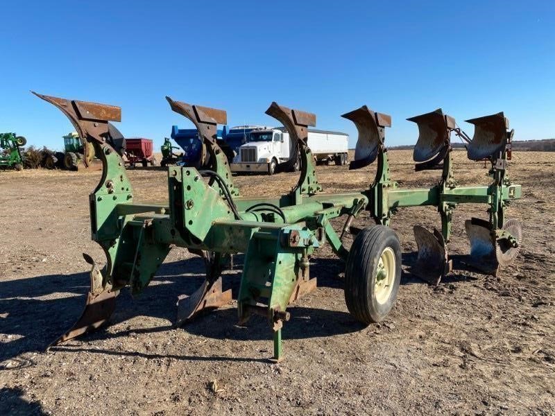 John Deere 4600 3-Pt 6 Bottom Roll Over Plow BigIron Auctions