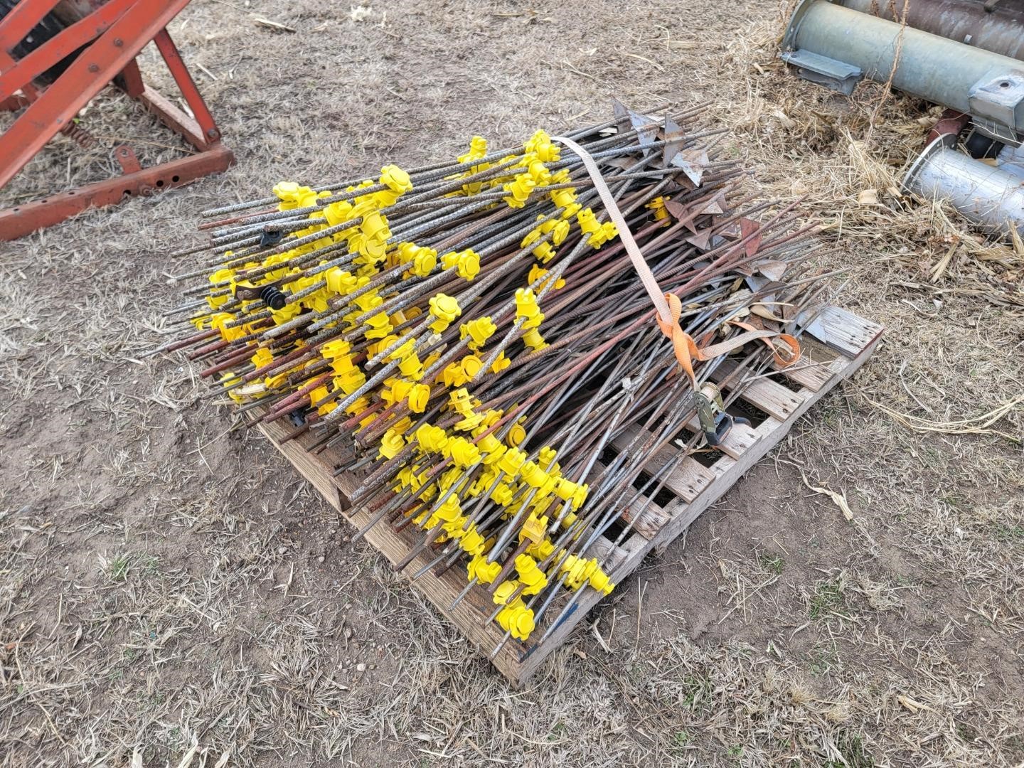 Hot Wire Fence Post W/Insulators BigIron Auctions