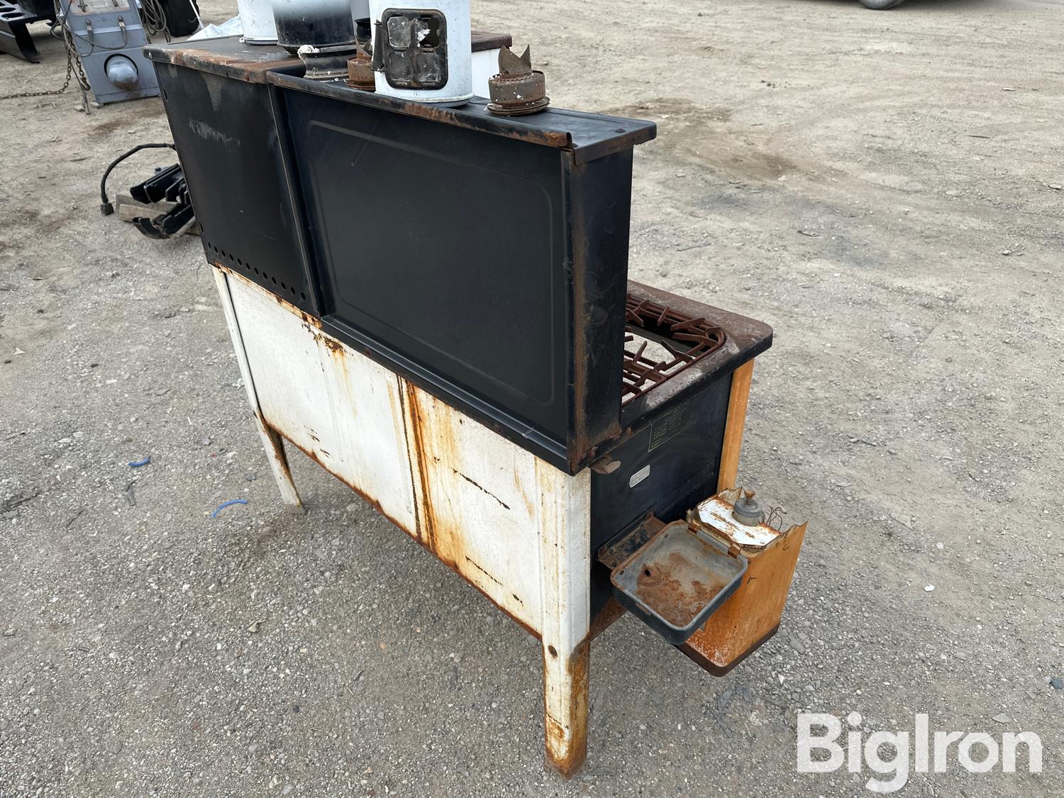 Ivanhoe R139 Perfection Oil Stove BigIron Auctions