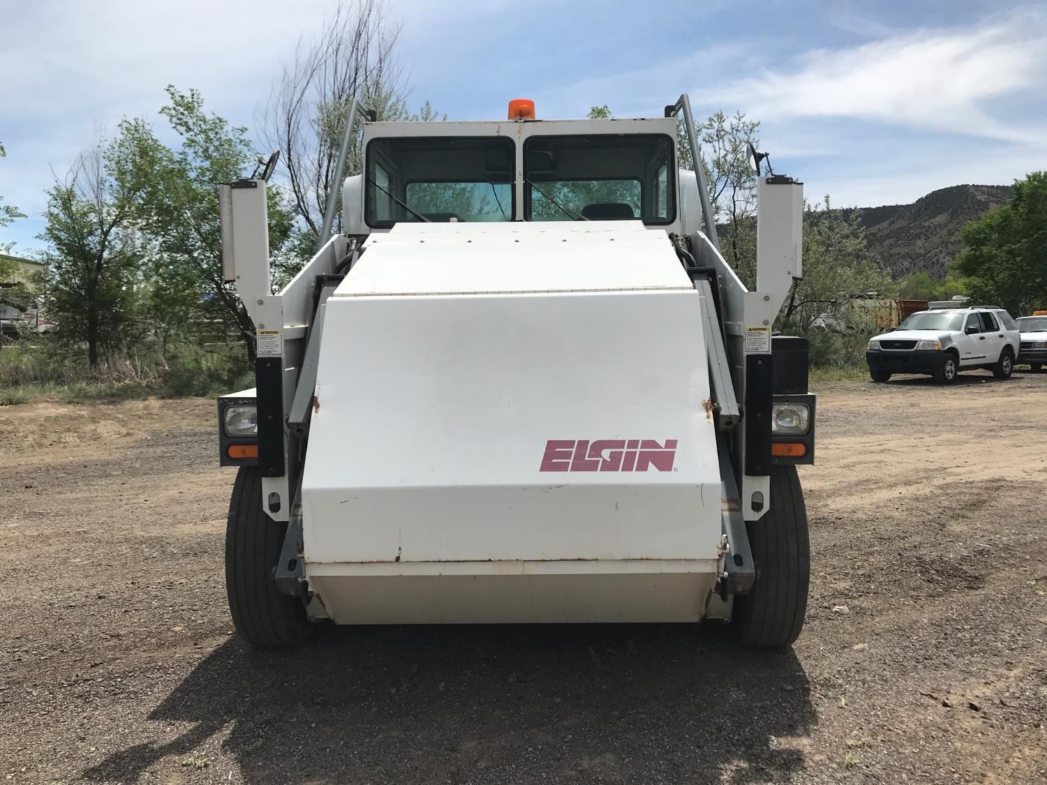 2006 Elgin Pelican Street Sweeper BigIron Auctions