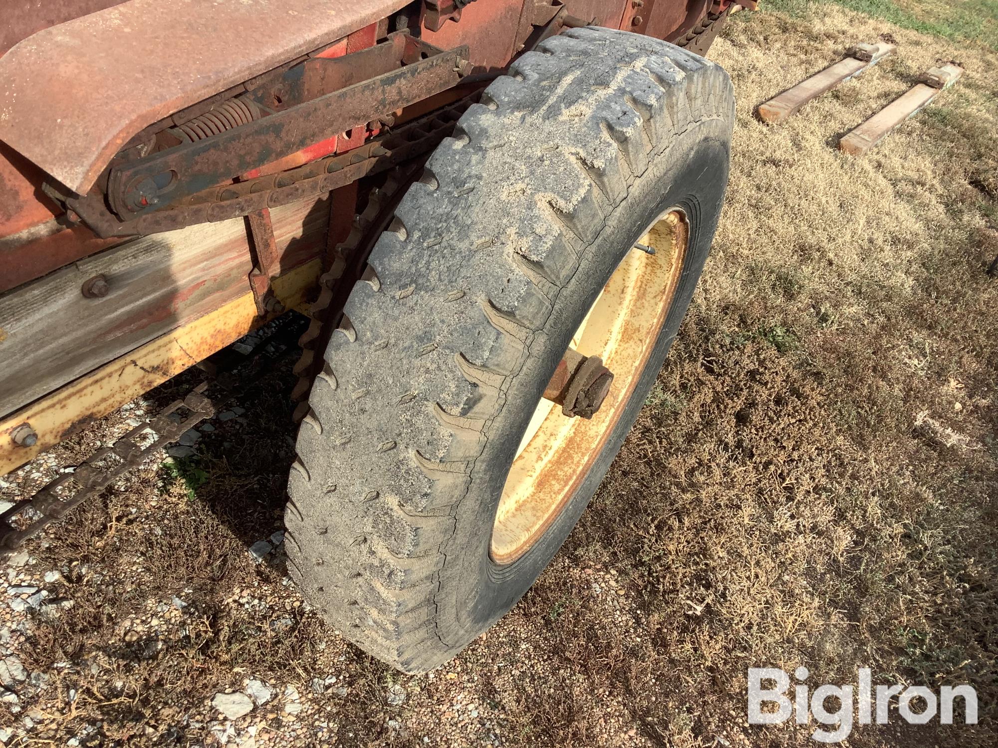 New Holland 200 Manure Spreader BigIron Auctions