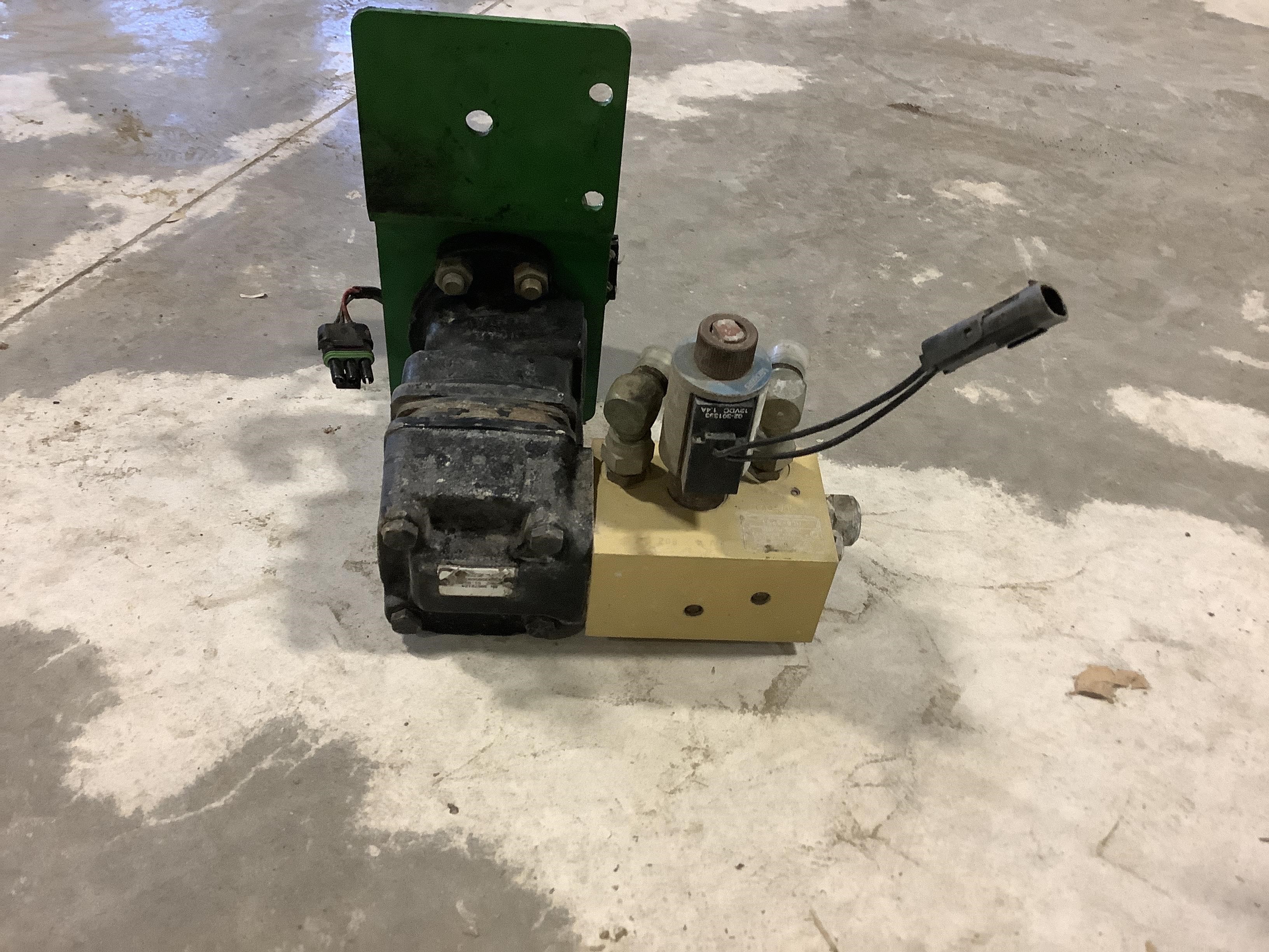 John Deere Hydraulic Drive Planter Motor BigIron Auctions