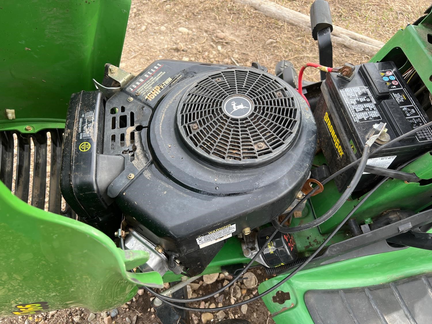 John Deere Lt166 Lawn Tractor W Mower Deck Bigiron Auctions