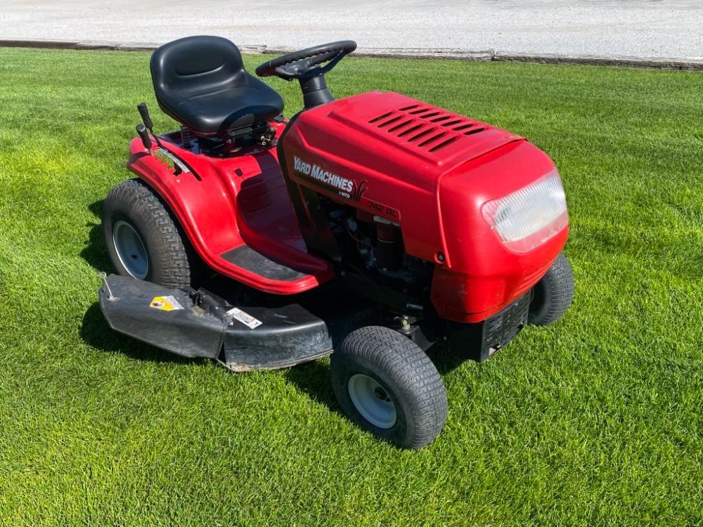 MTD 742RL Riding Lawn Mower BigIron Auctions